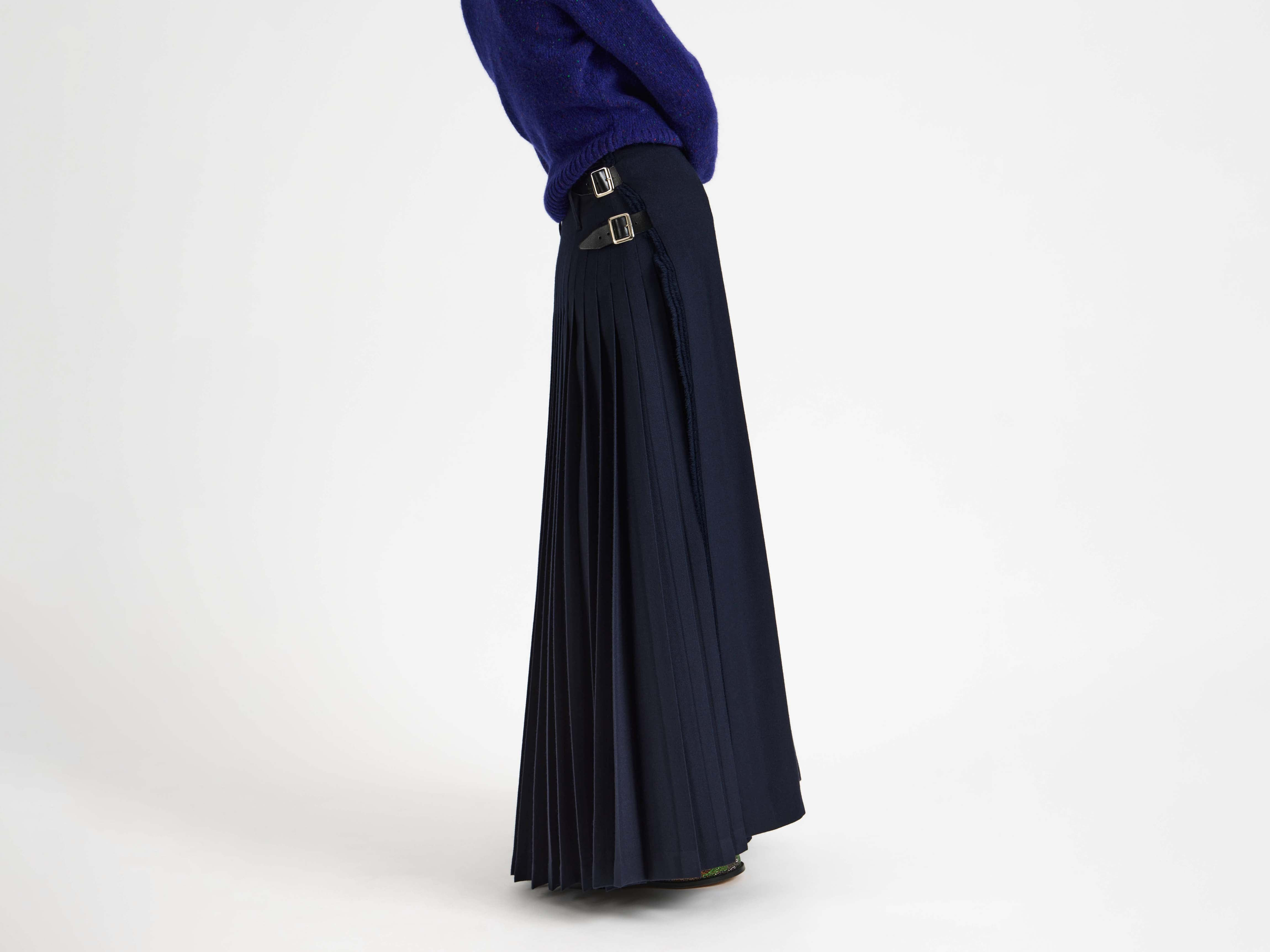 WOMENS KILT IN NAVY - 5