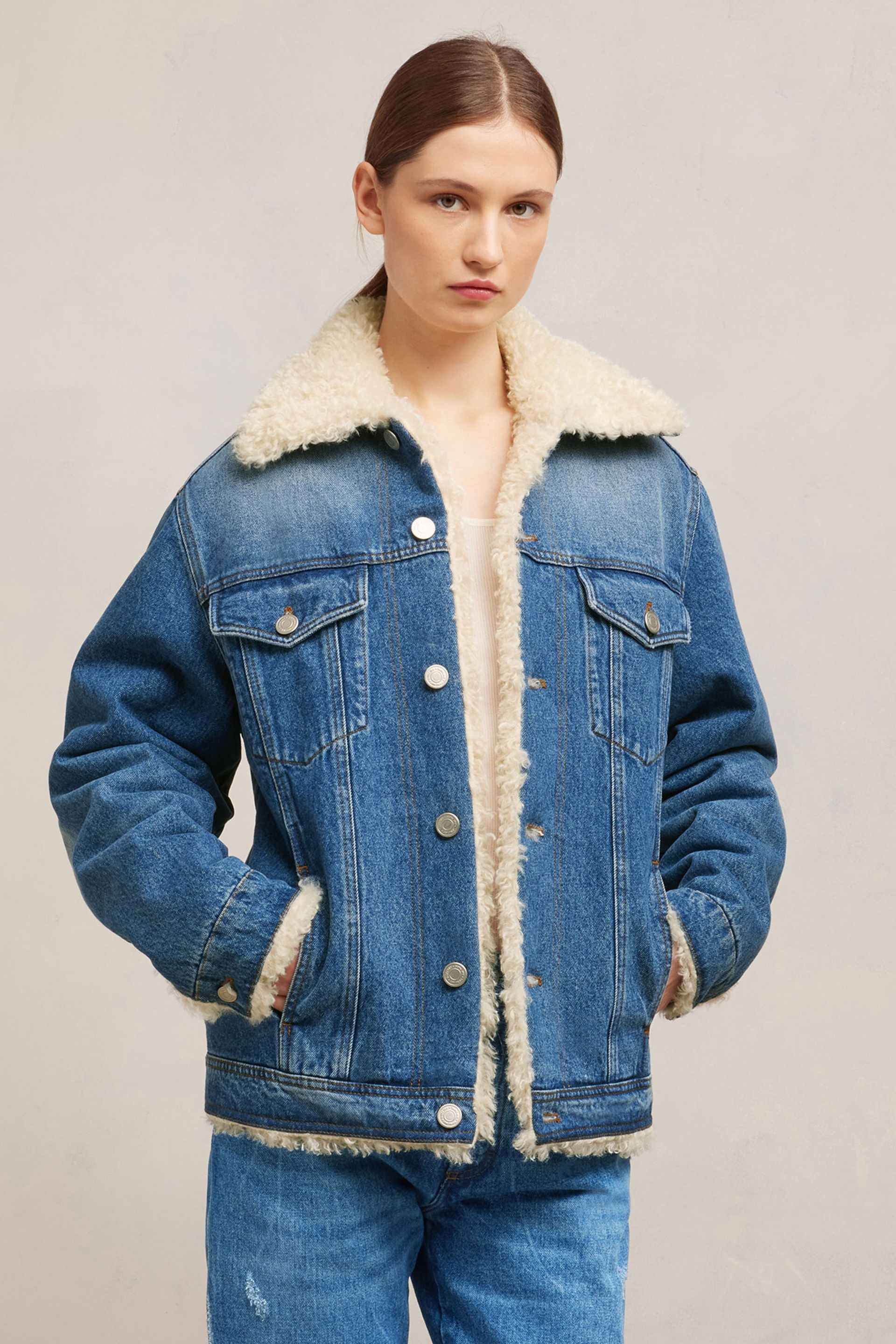 Trucker Jacket Lined With Synthetic Fur - 2
