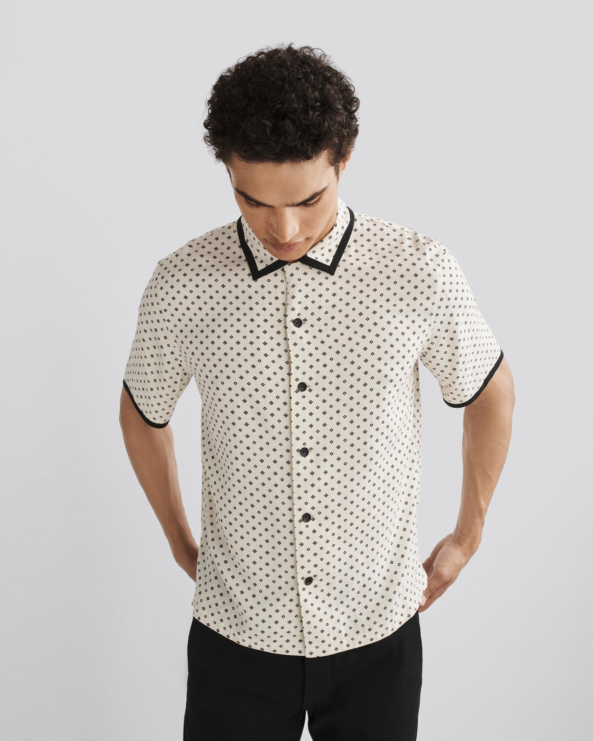Avery Geo Print Viscose Shirt
Relaxed Fit Button Down - 6
