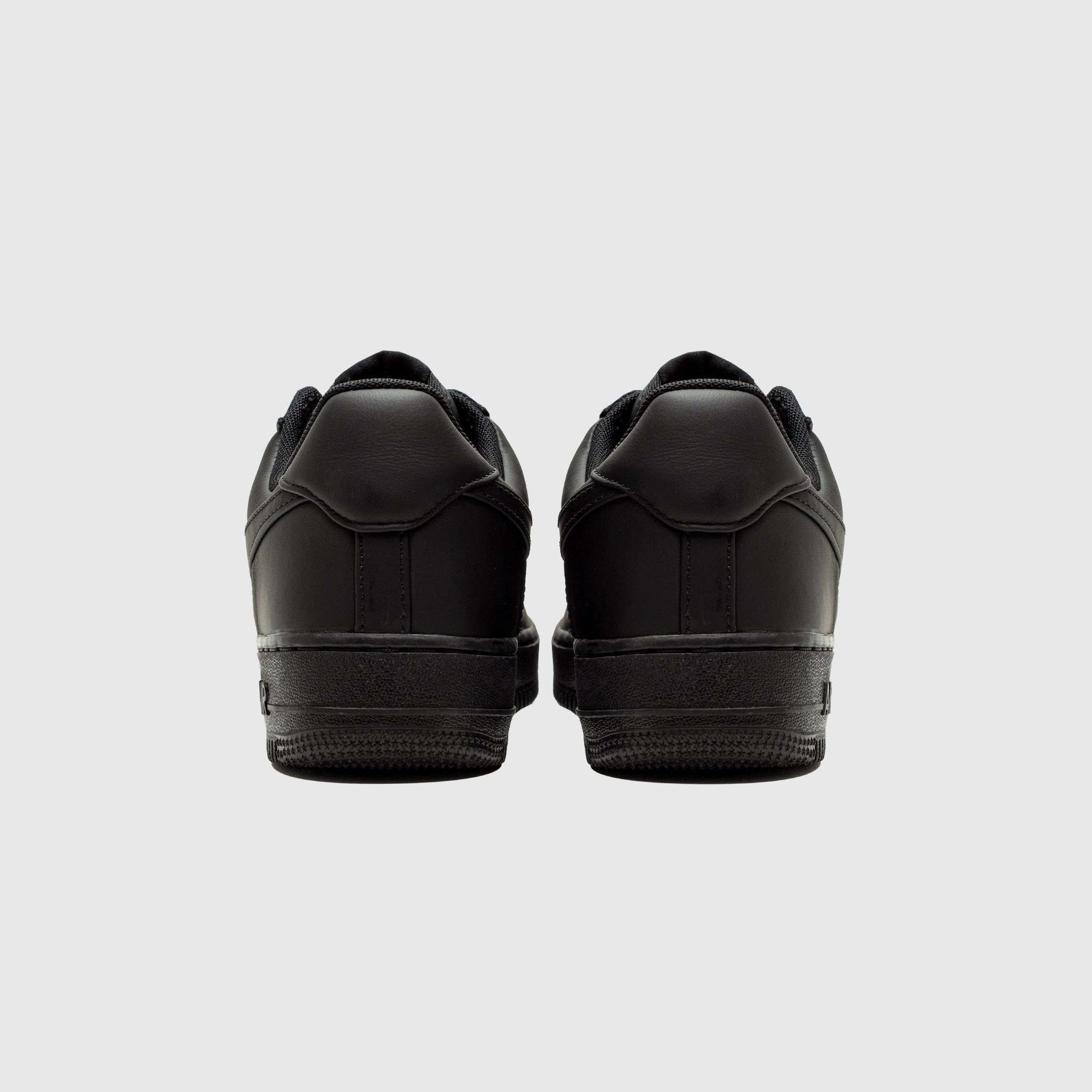 AIR FORCE 1 LOW RETRO PREMIUM "TRIPLE BLACK" - 4