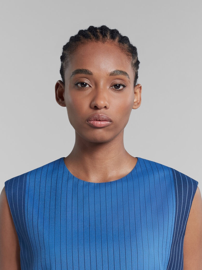 BLUE DÉGRADÉ PINSTRIPE WOOL SLEEVELESS TOP - 4