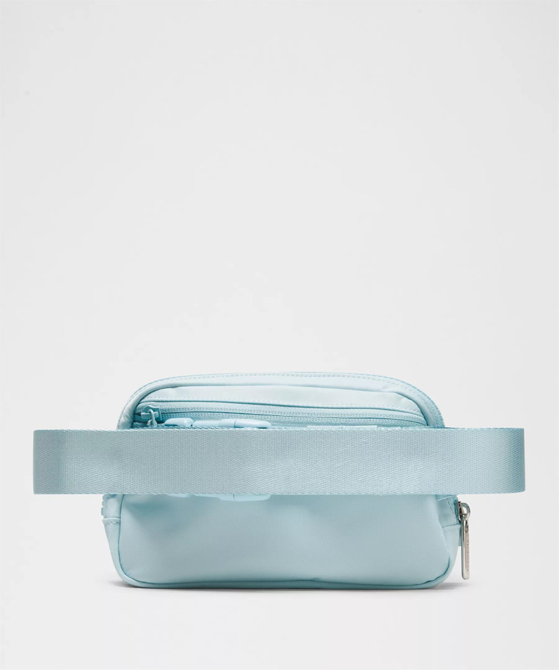 Everywhere Belt Bag 1L 3
