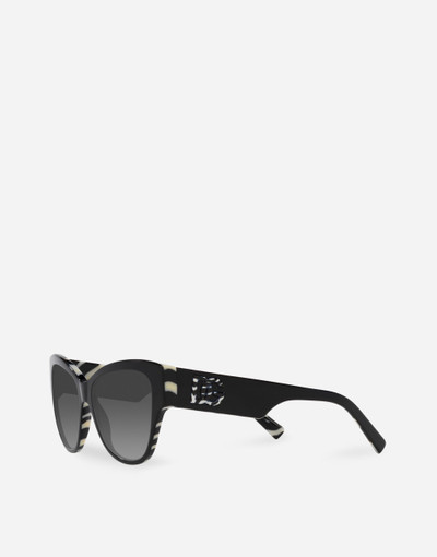 Dolce & Gabbana DG Logo sunglasses outlook