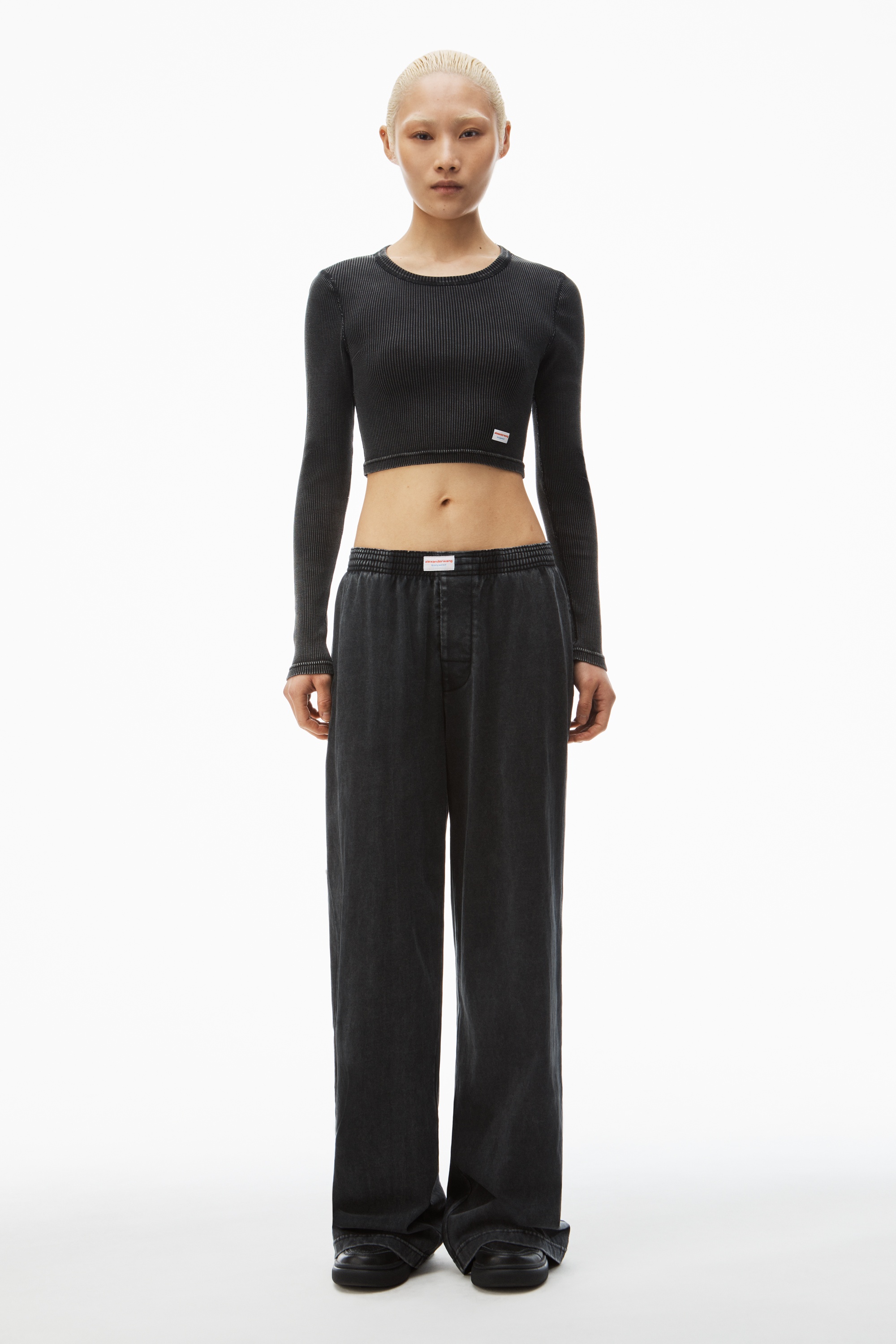 cropped long-sleeve tee in ribbed cotton - 5