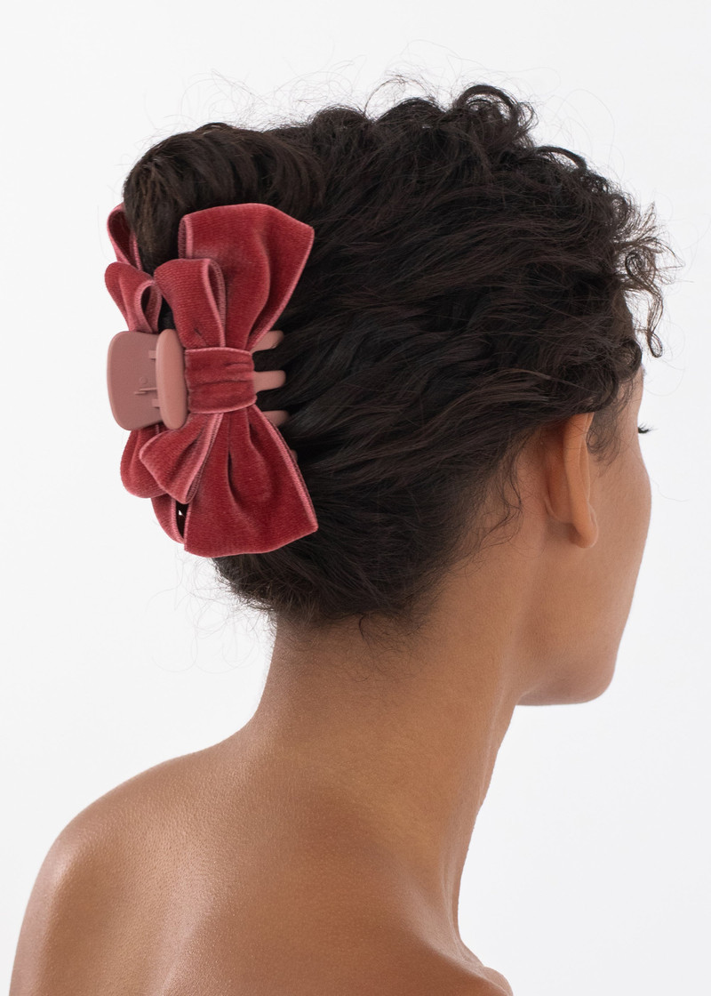 Jennifer Behr Matilda Jaw Clip outlook