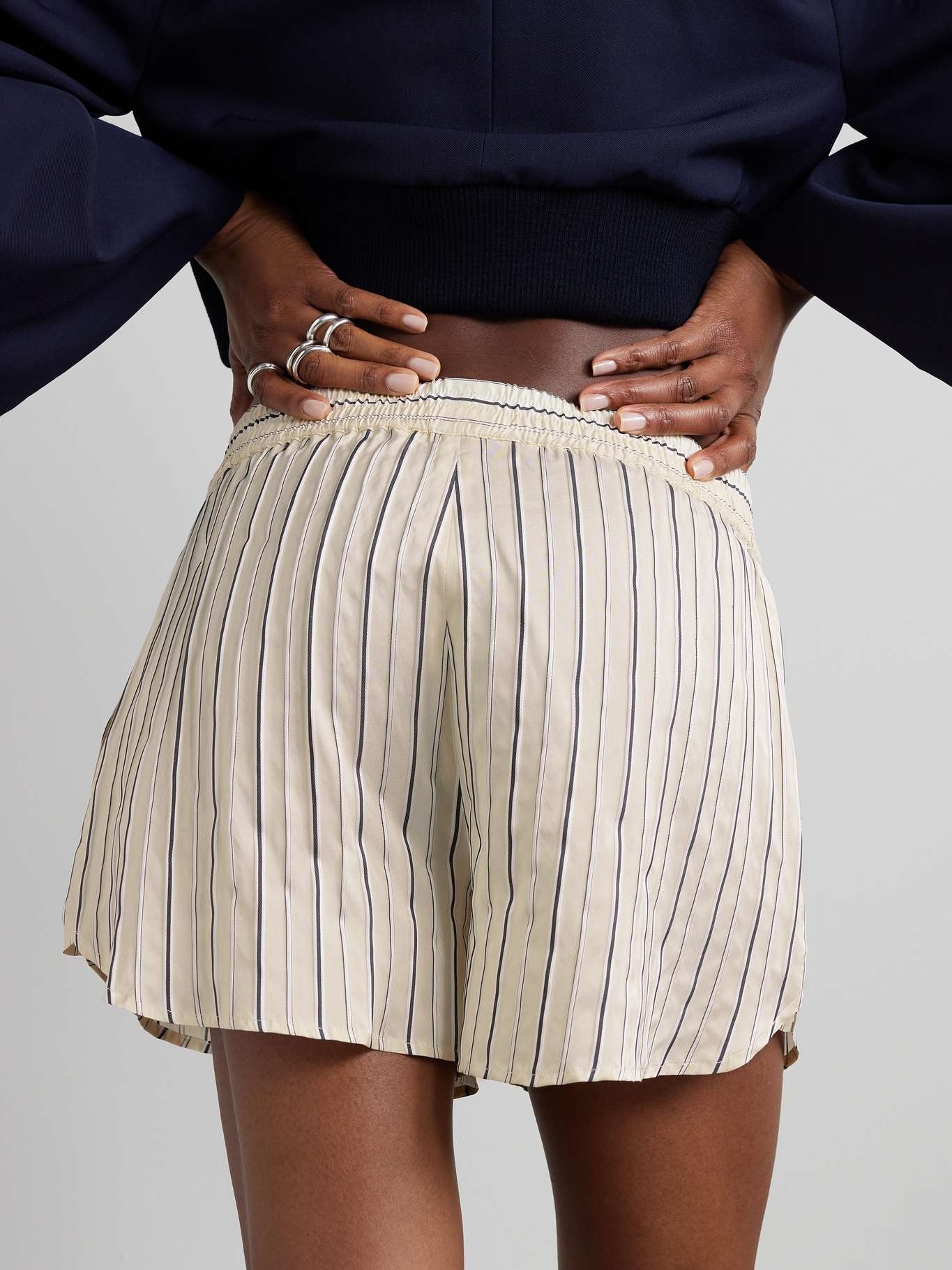 + NET SUSTAIN striped silk-blend shorts - 3