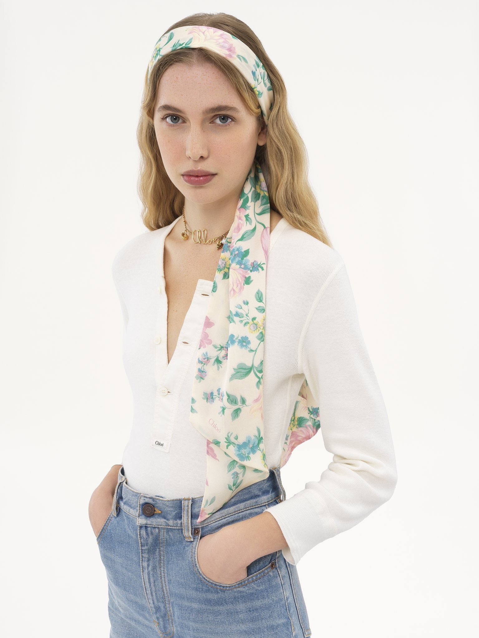 THE CHLOÉ PEONIES WIDE BANDEAU SCARF IN SILK CHARMEUSE - 5