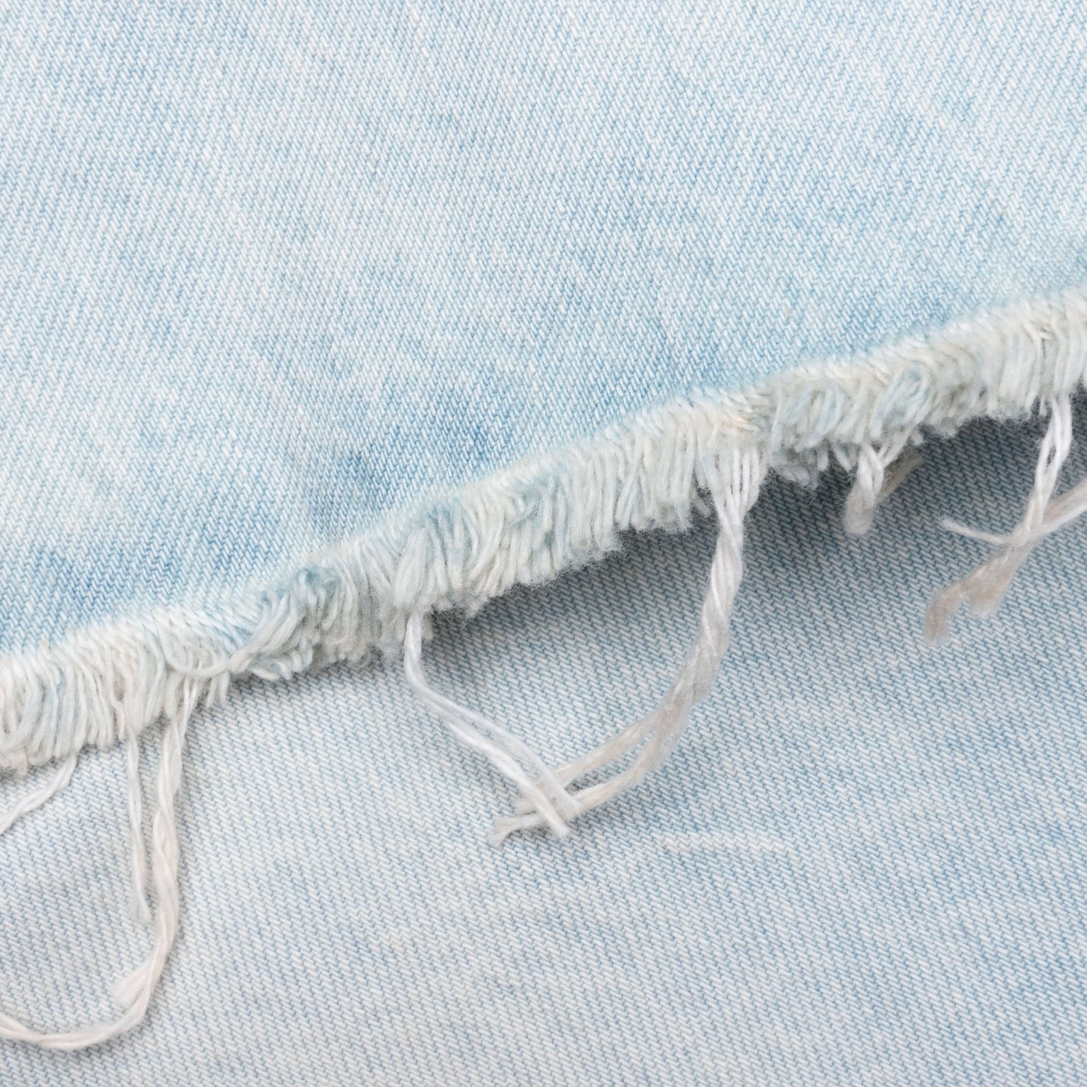 CUTTED BELT LOW RISE DENIM SHORTS - PALE BLUE - 5
