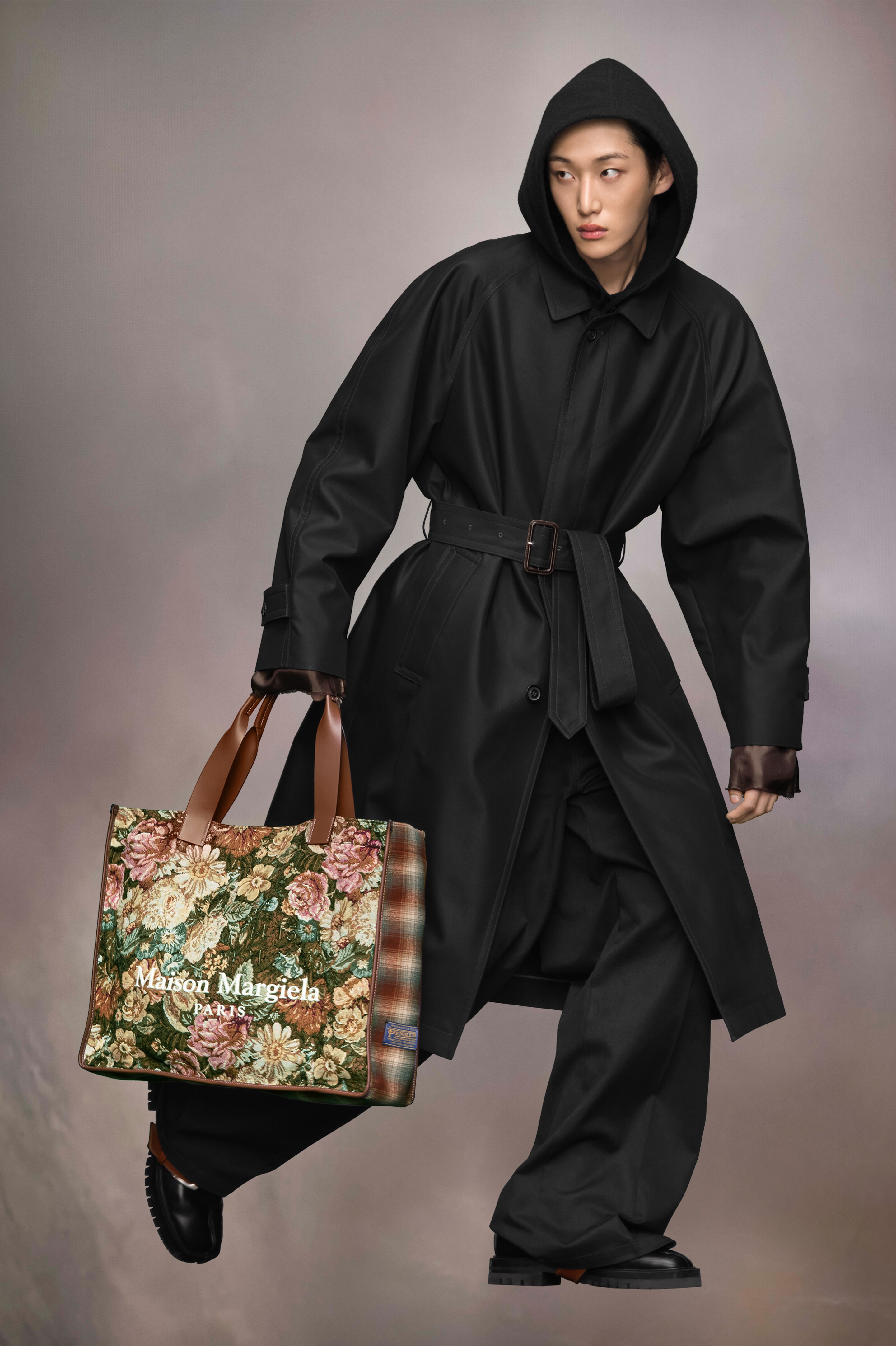 【Maison Margiela】 CABAS SHOPPING BAG VERTICAL Maison Margiela - CABAS SHOPPING BAG LARGE | HBX - Globally