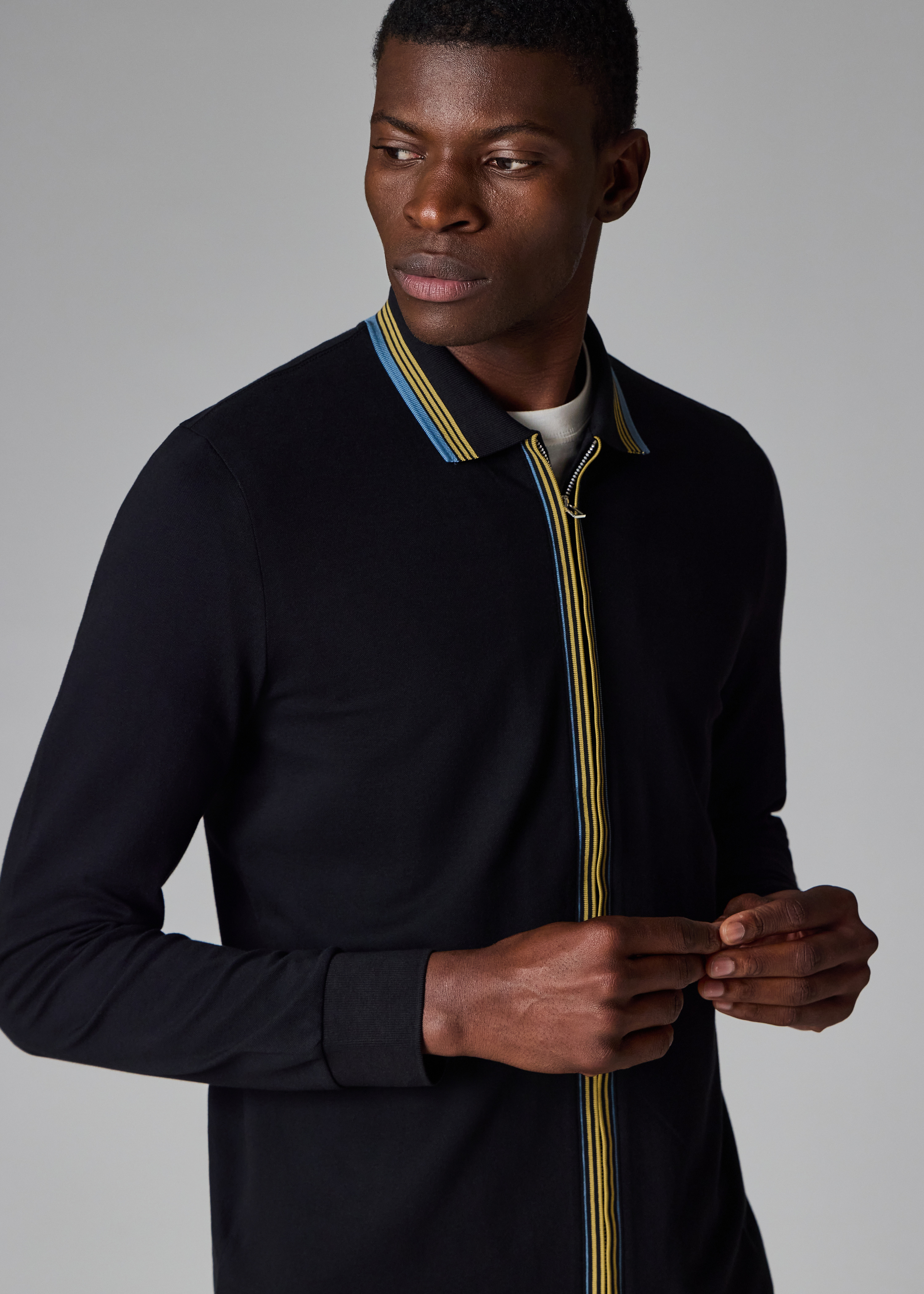 Black Contrast Tipping Full-Zip Long-Sleeve Polo Shirt - 6