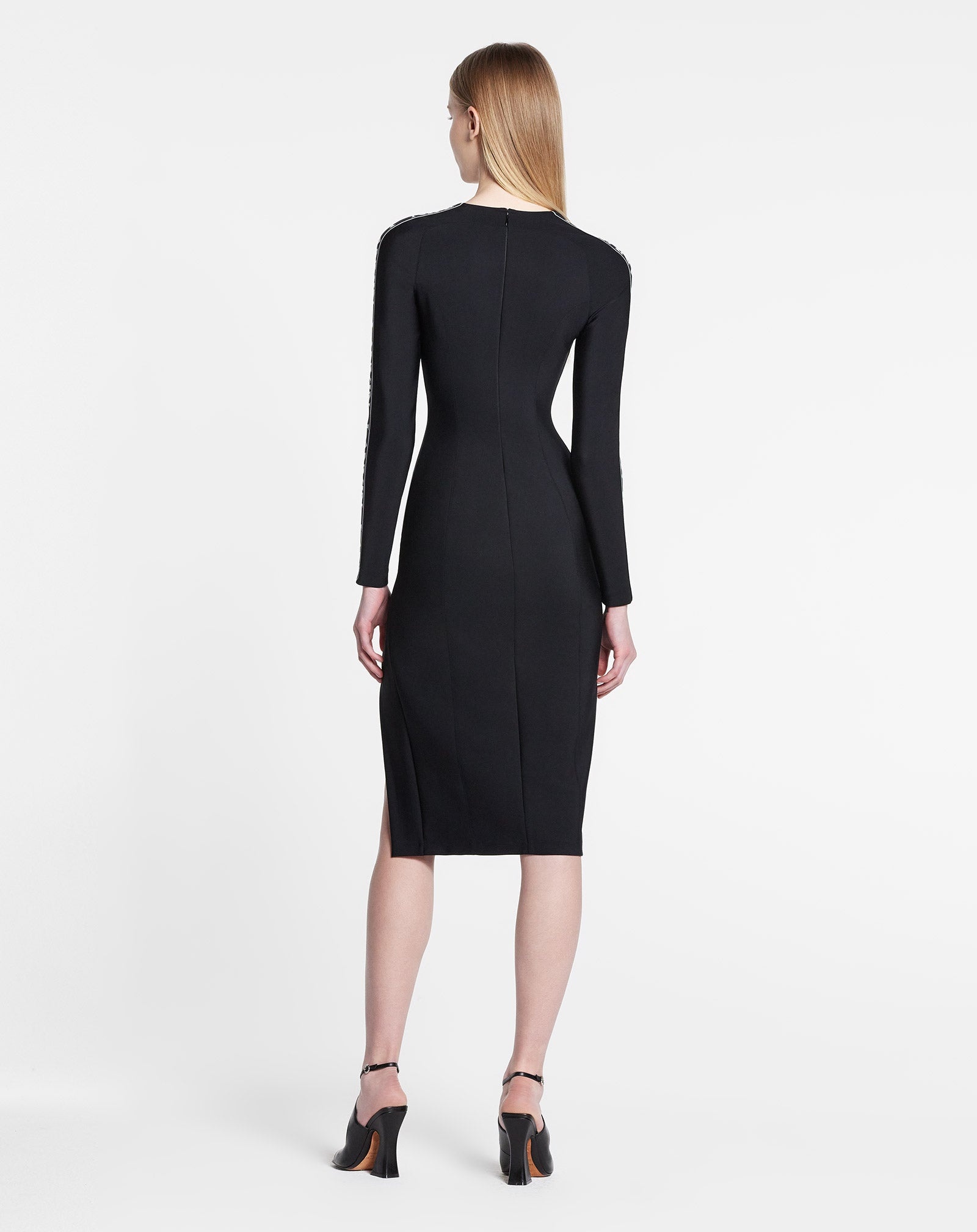 CLOSE FIT DRESS - 3