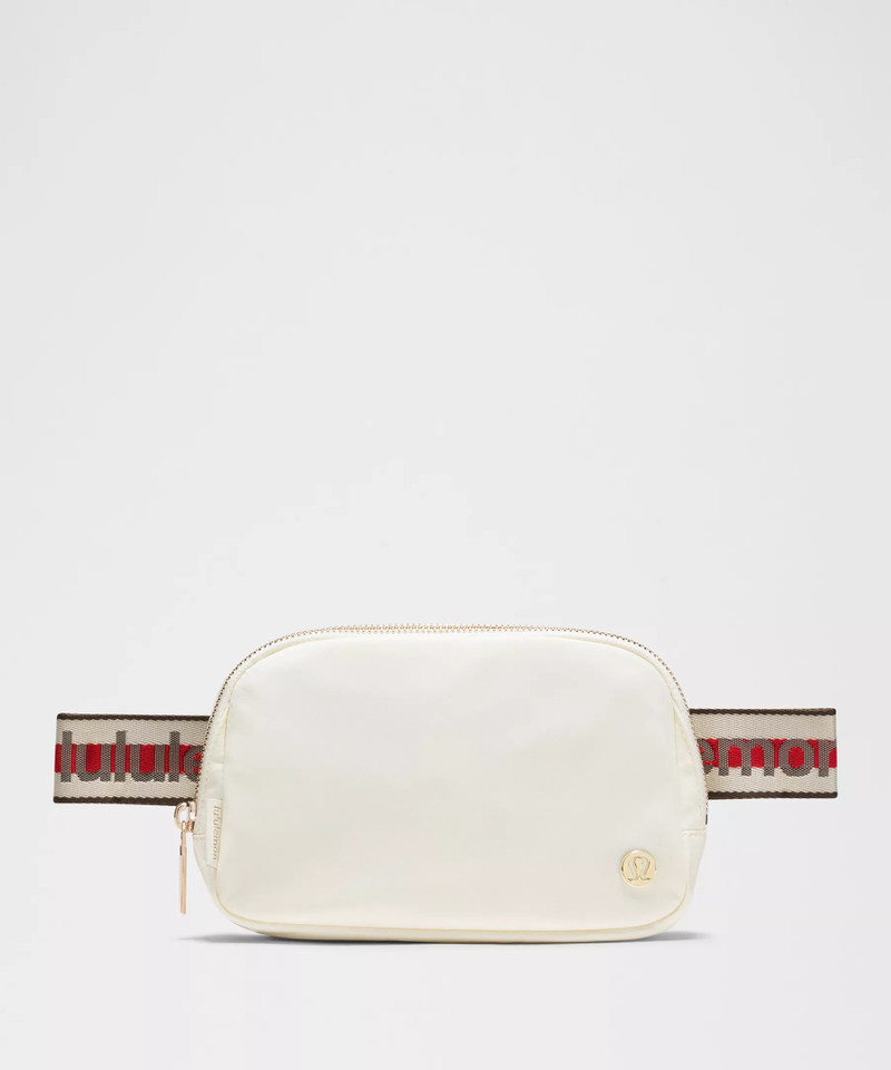 Everywhere Belt Bag 1L *Striped Wordmark 1