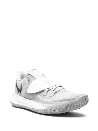 Nike Kyrie Low 3 Team sneakers outlook