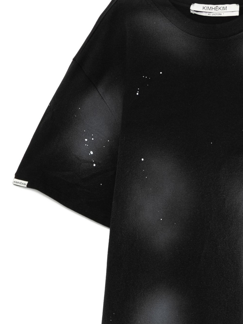 spray-dyed T-shirt 3