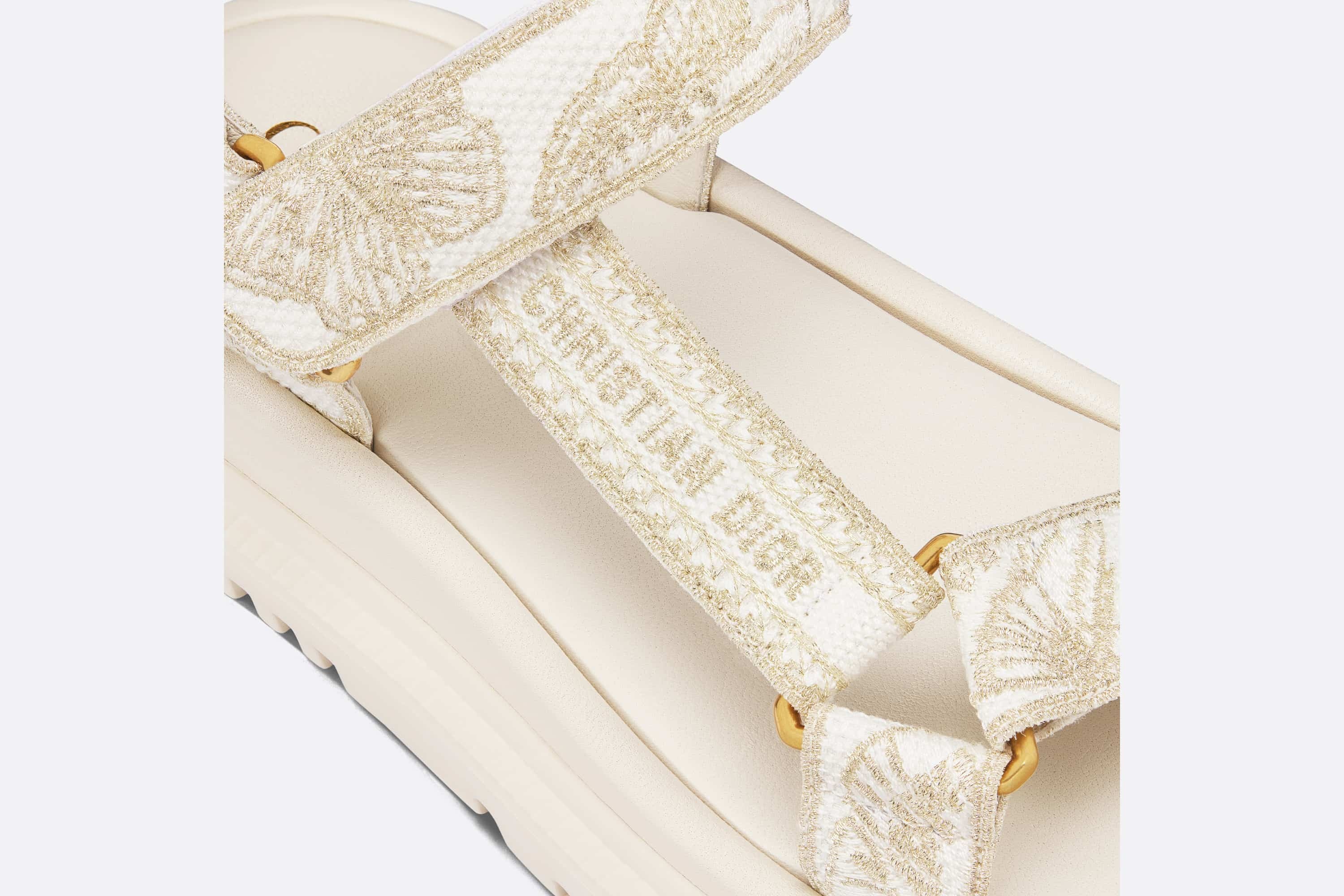 D-Wave Sandal - 6