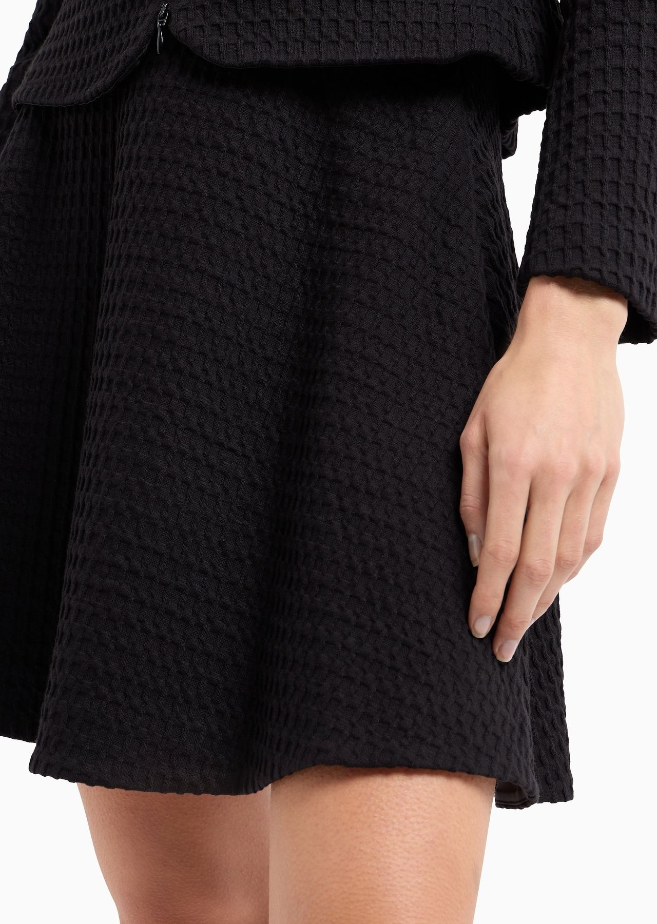 Waffle-effect knit flared skirt - 5