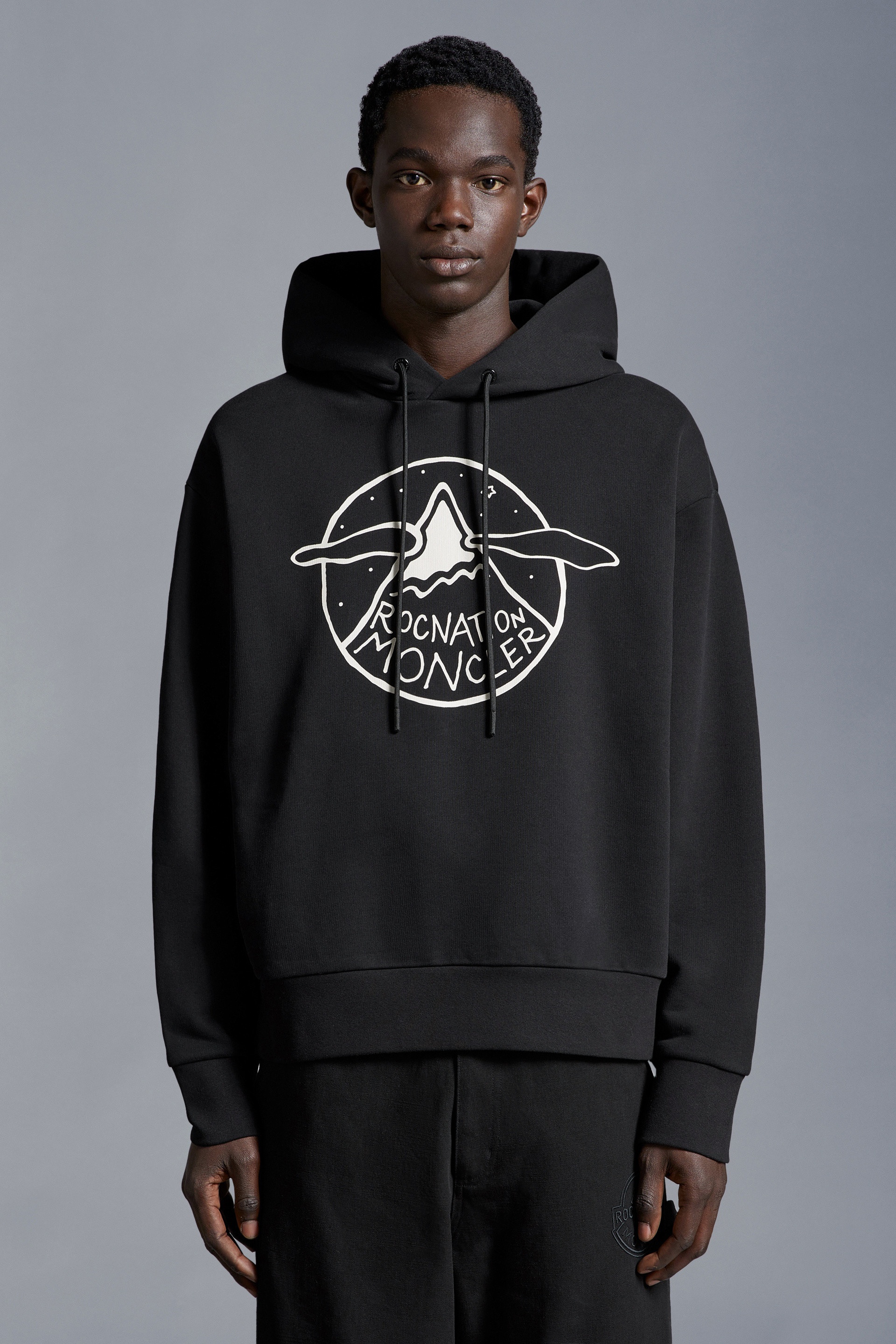 【MONCLER】LOGO MOTIF HOODIE パーカー ロゴ Moncler Logo Motif Hoodie | REVERSIBLE