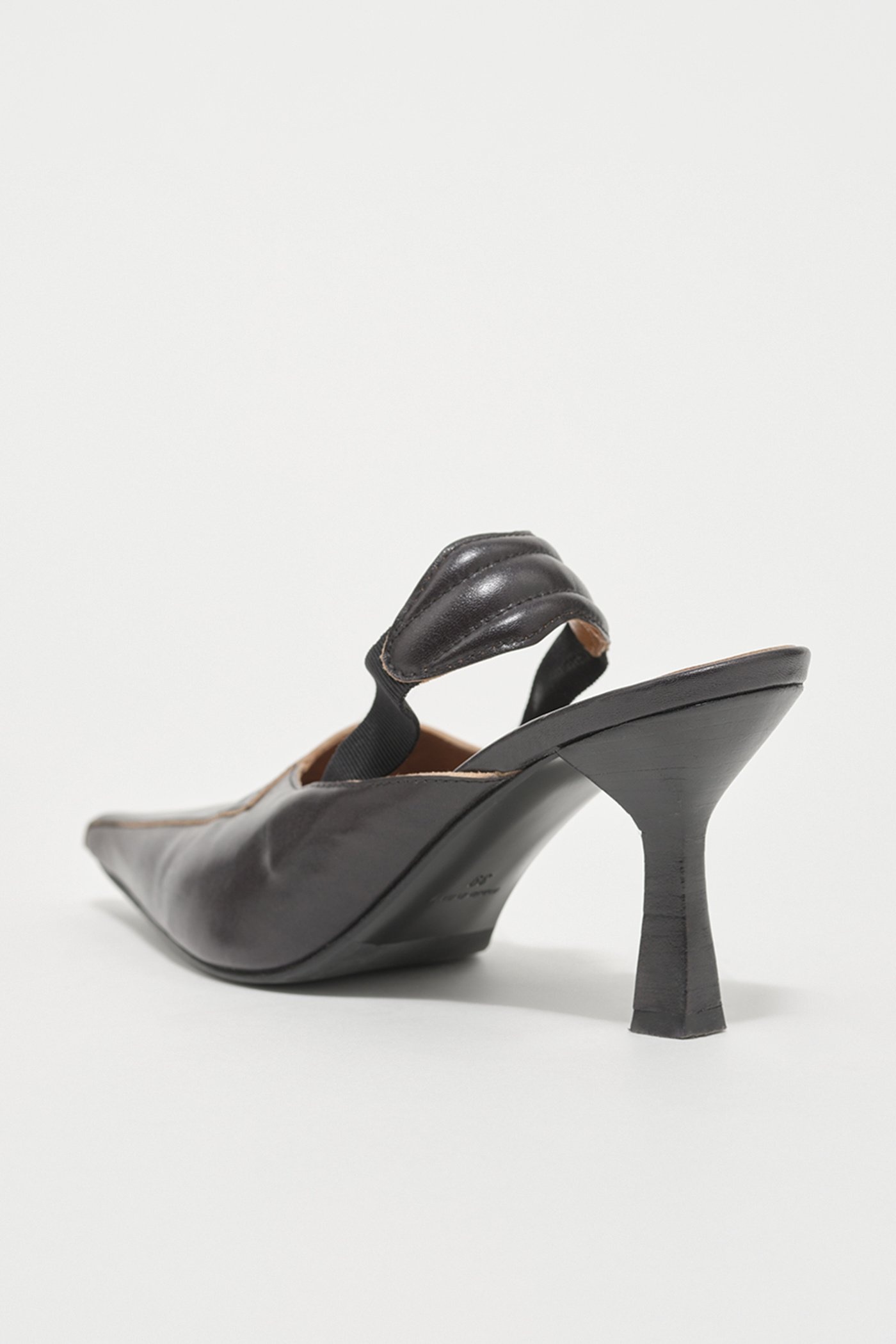 Envelope Heel Top Dyed Black Leather - 4