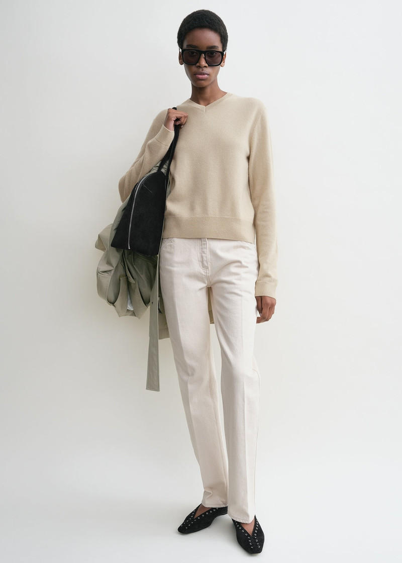 Totême Classic V-neck knit fawn outlook