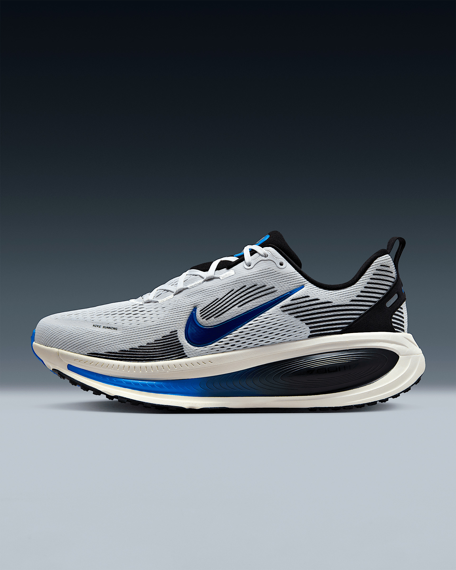 Nike Vomero 18 スポーツシューズ 7.5 UK Brand NEW in Box Nike Vomero 18 Summit White Men's Running