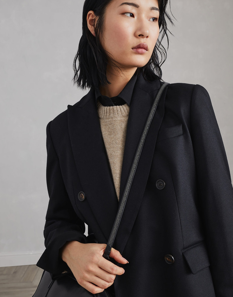 Precious shoulder strap in leather 3