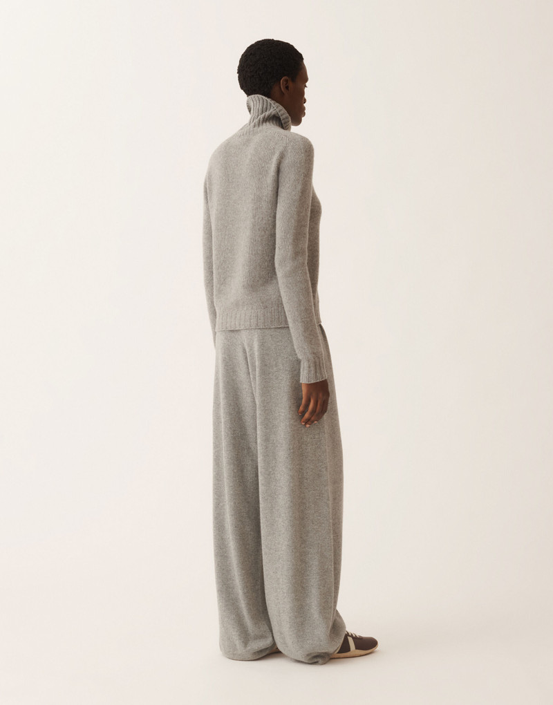 Cashmere turtleneck sweater 4