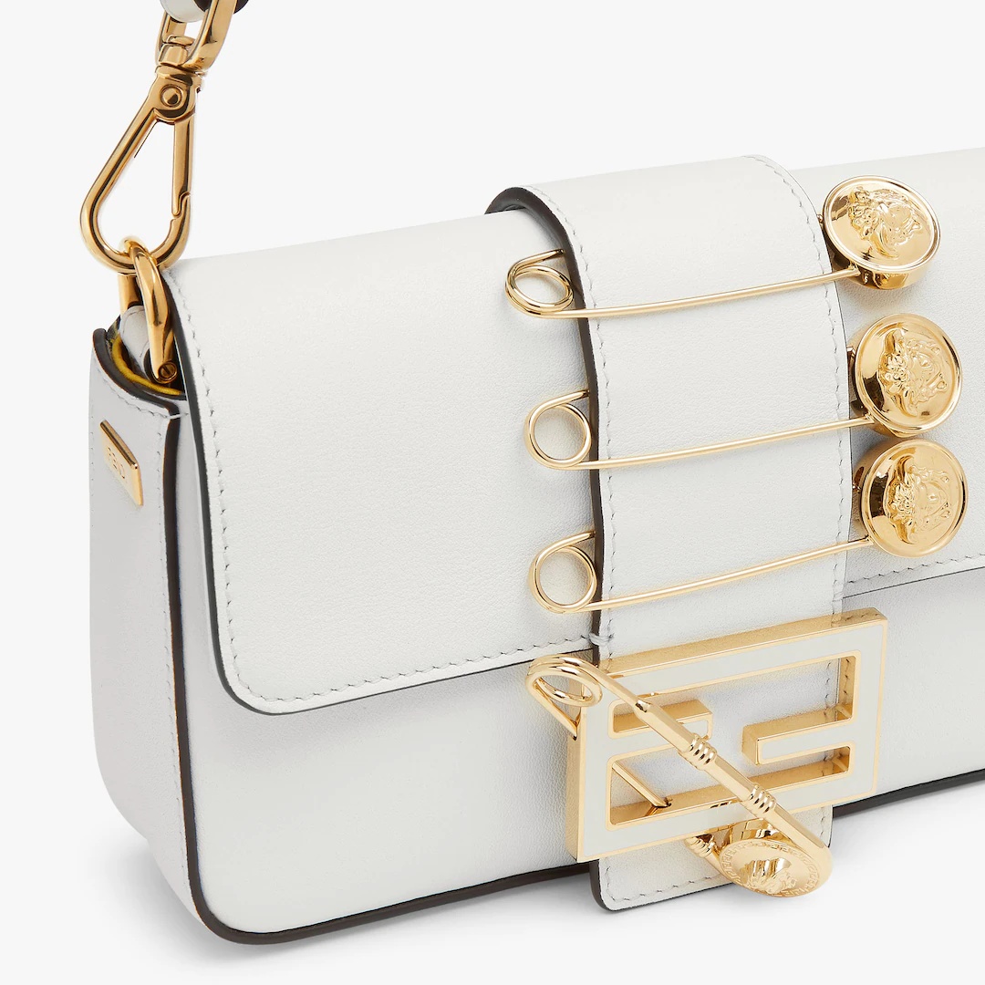 Fendace White leather  bag - 5