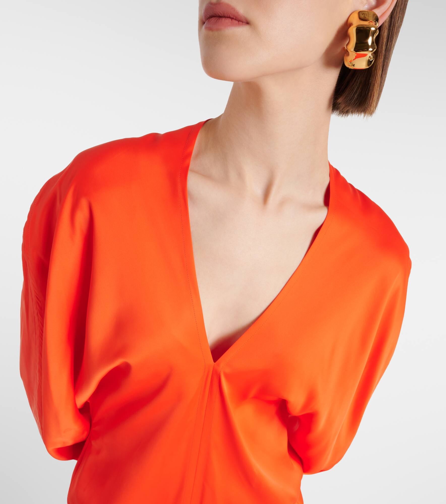 Satin gown - 4