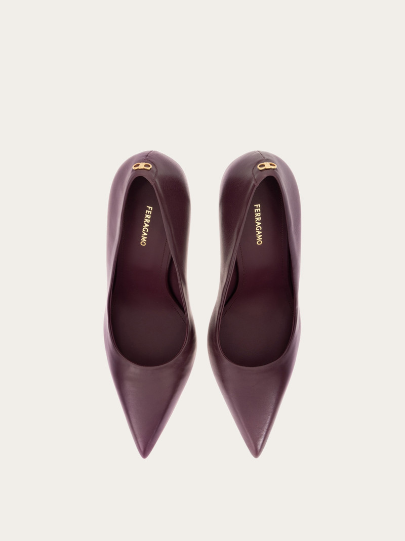 FERRAGAMO Pump shoe outlook