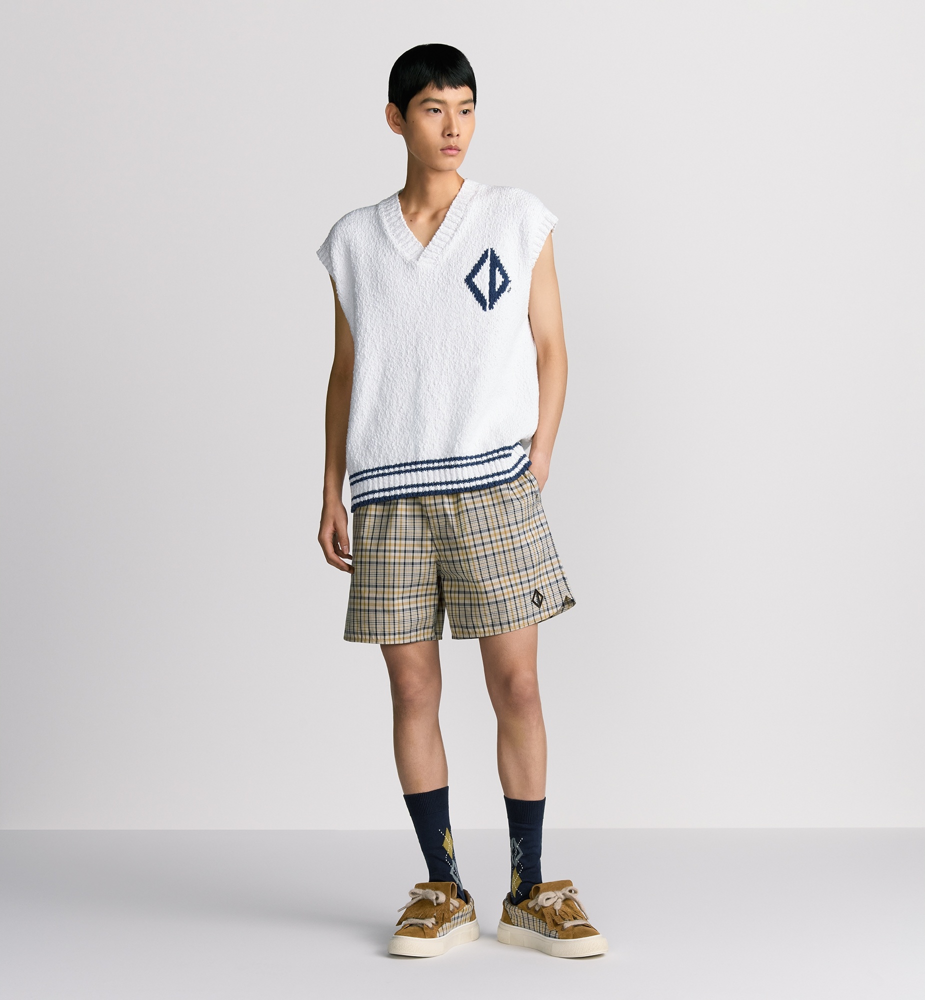 CD Diamond Sweater Vest - 3