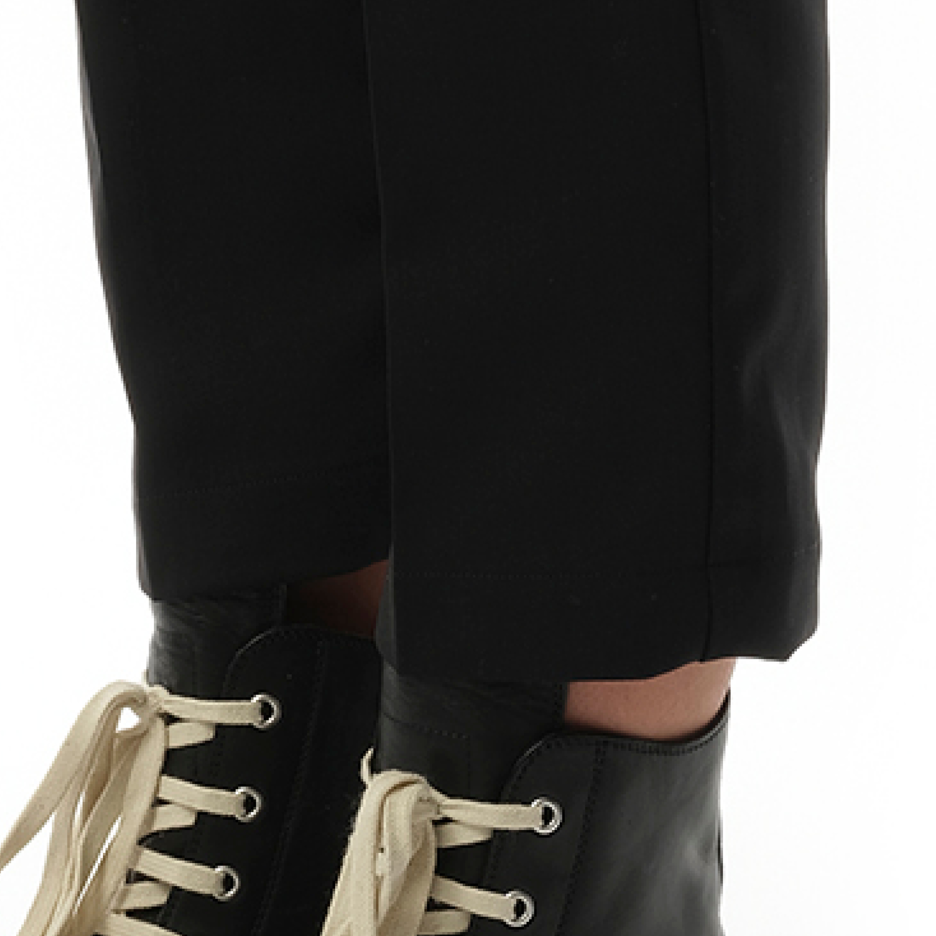 Drawstring Astaires Cropped in Black - 3