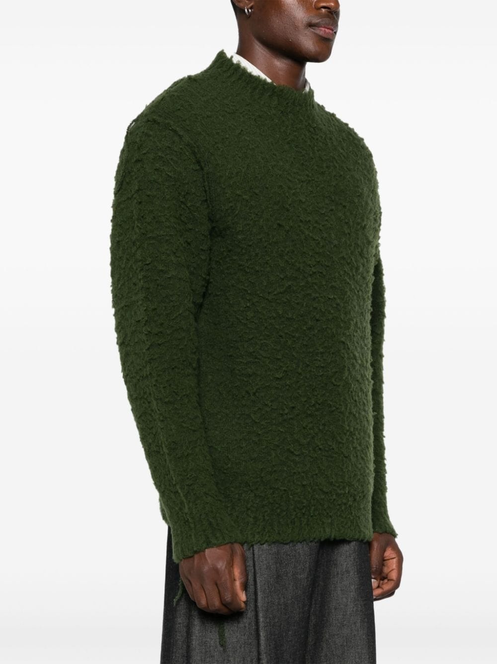 pilled sweater - 3