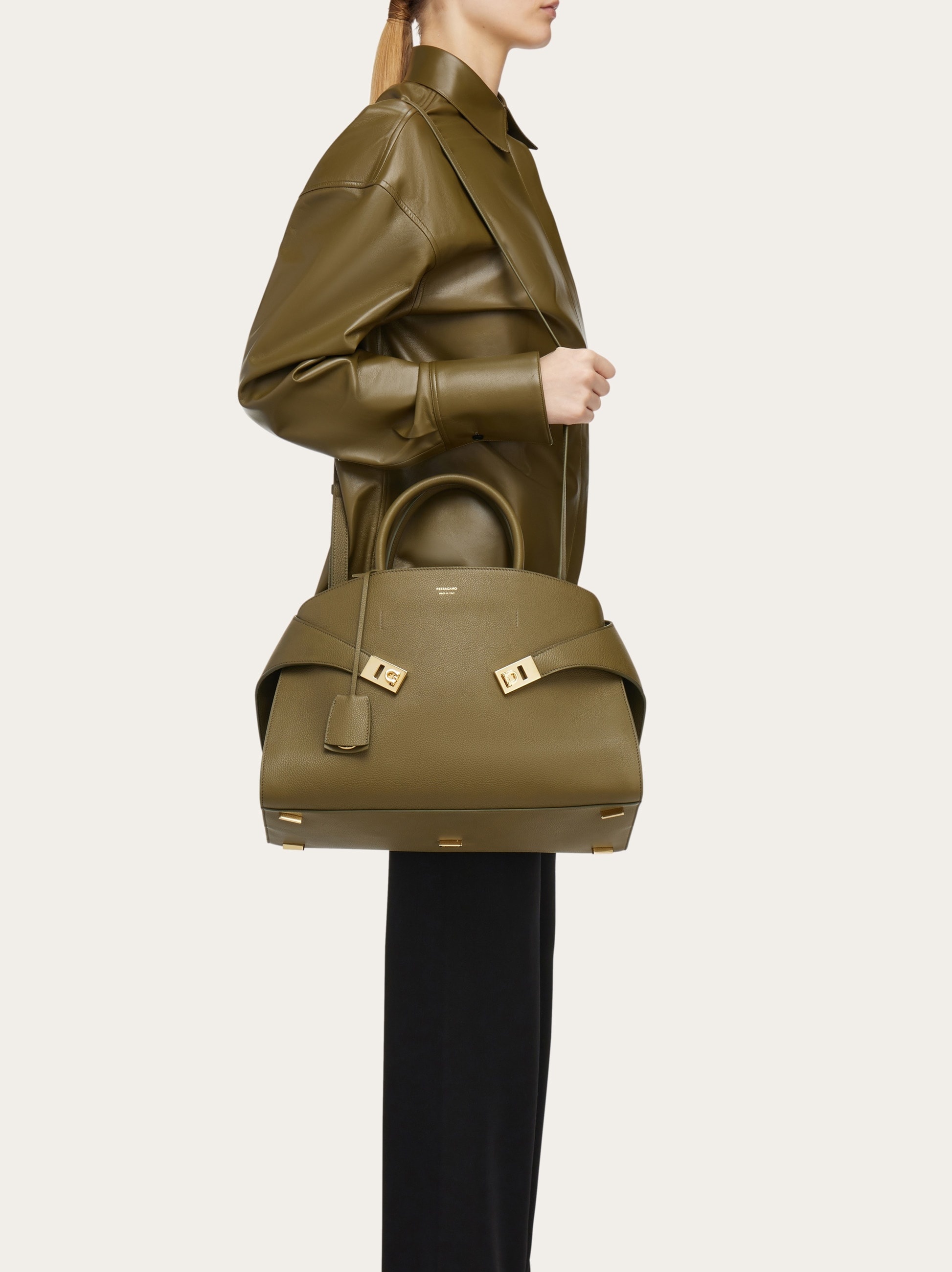 Hug handbag (M) - 3