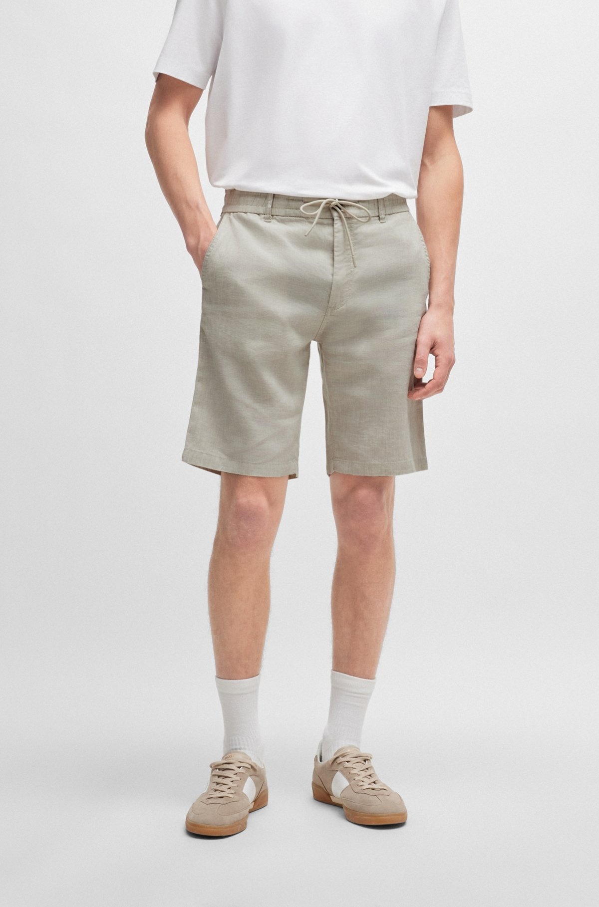 TAPERED-FIT SHORTS IN A LINEN BLEND - 2