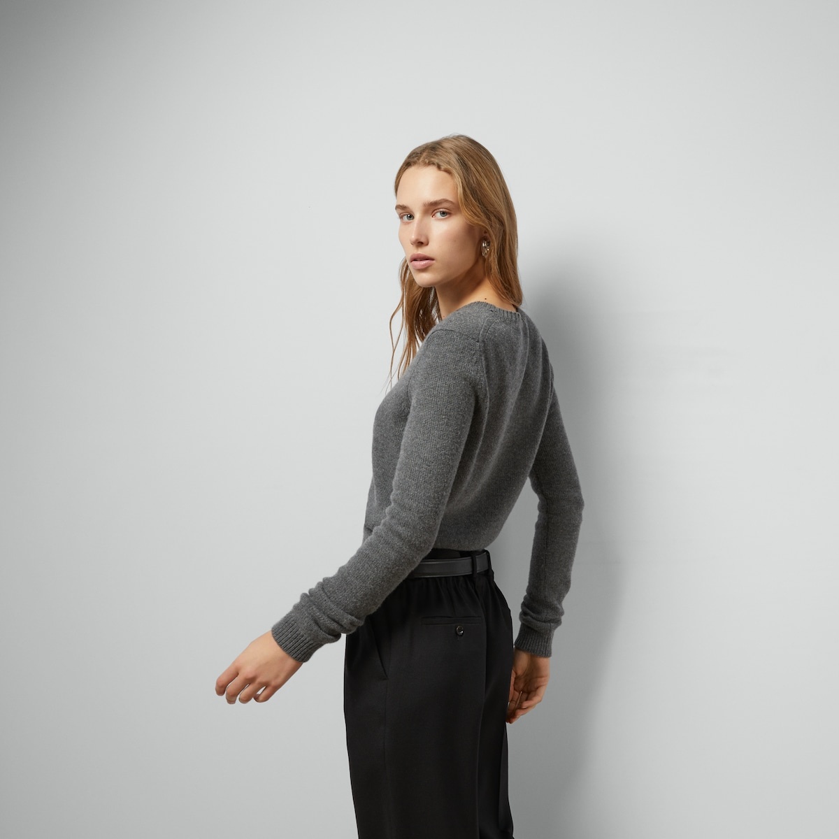 Wool cashmere sweater with embroidery - 6