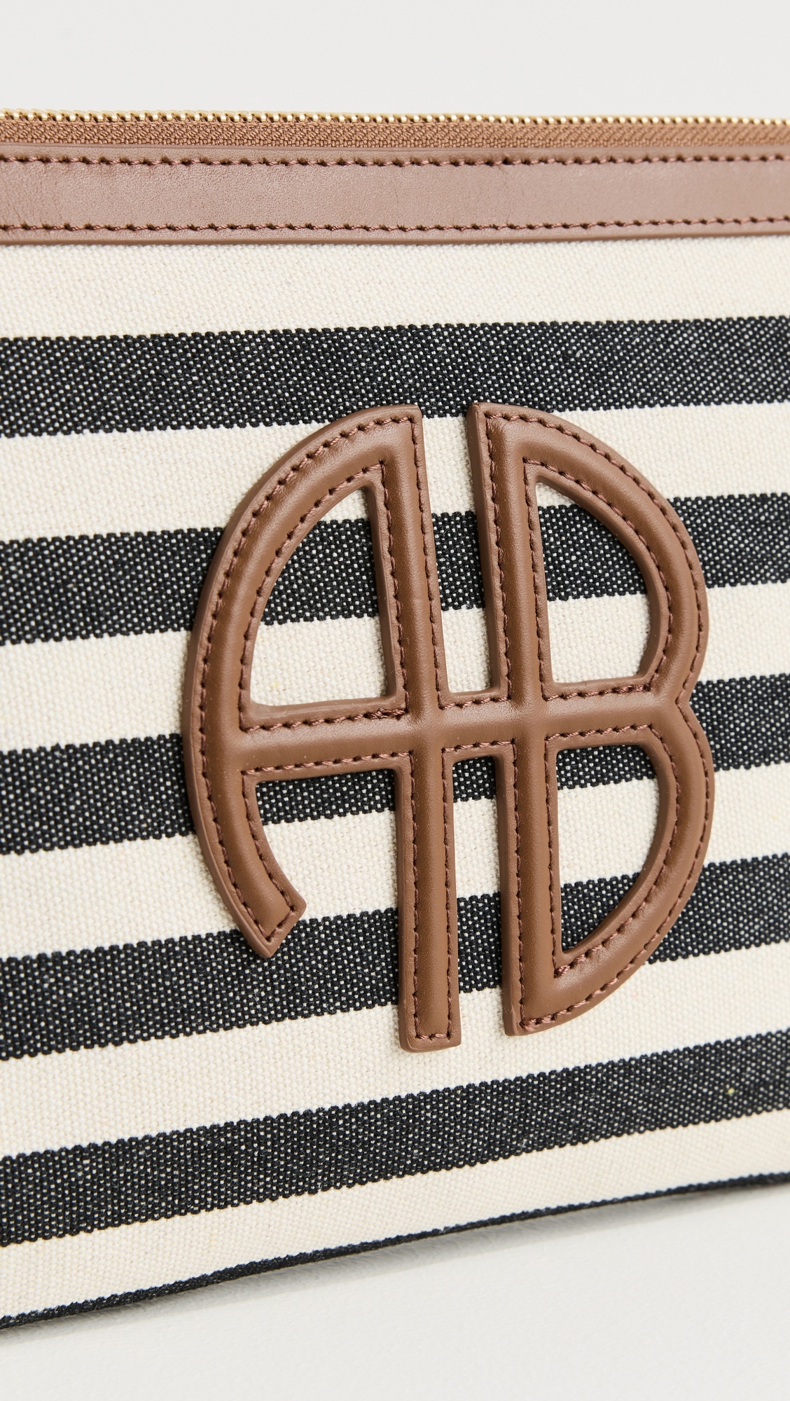 Lili Pouch - 4