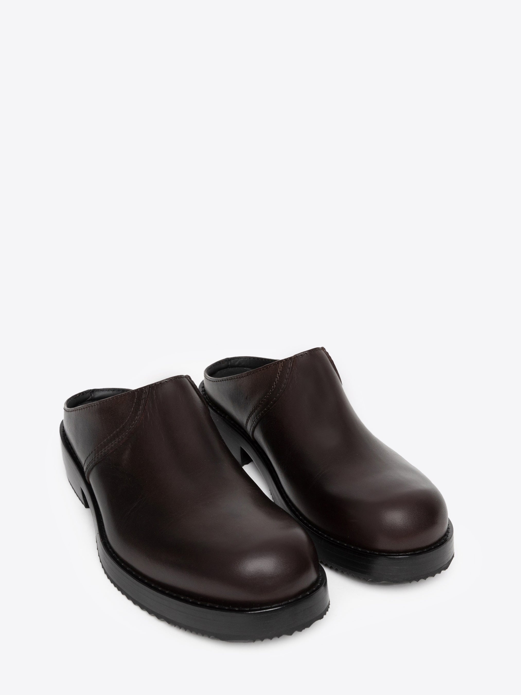 LEATHER CLOGS - 3