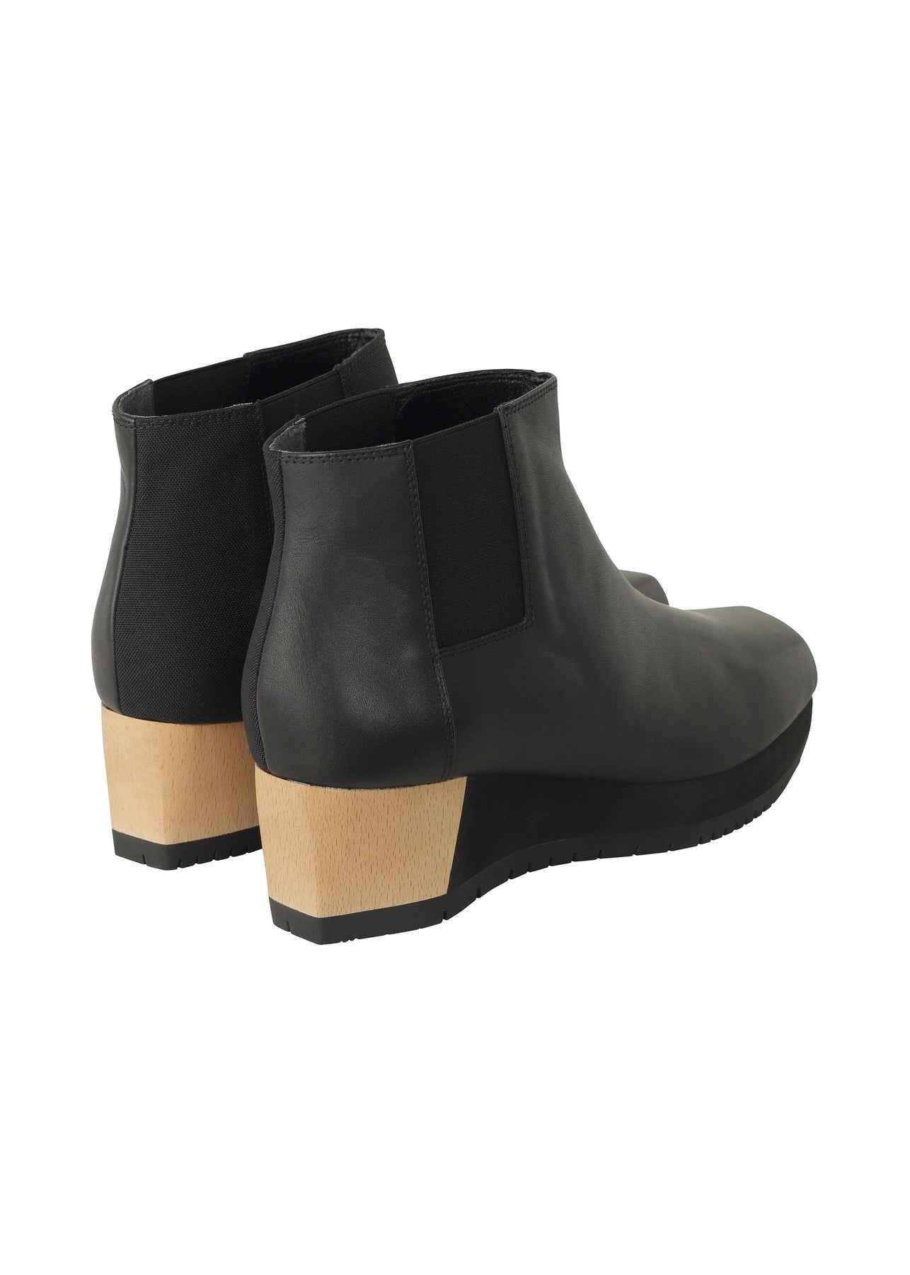 132 5. SHOES 2 - 2