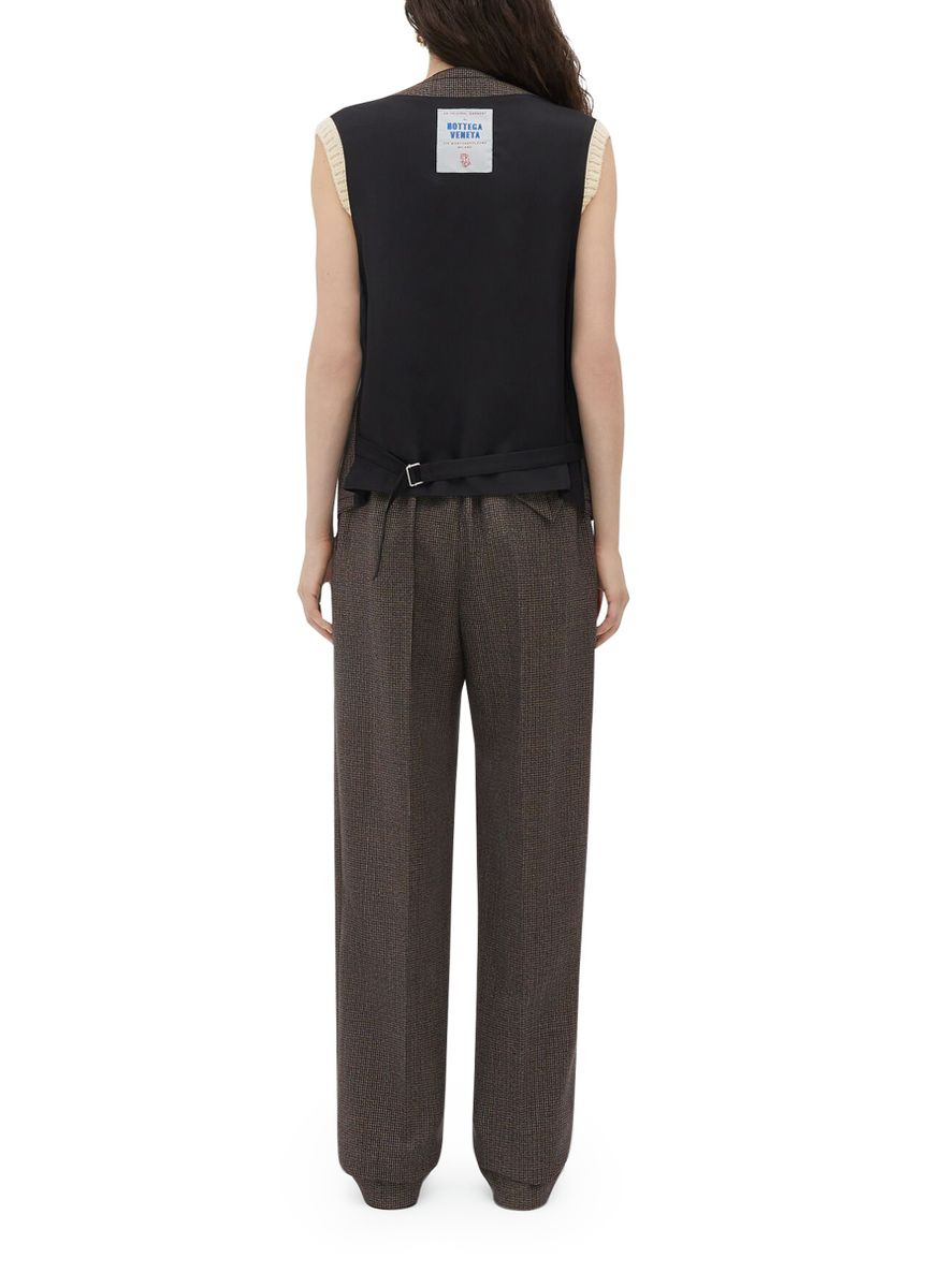 Sleeveless gilet - 4