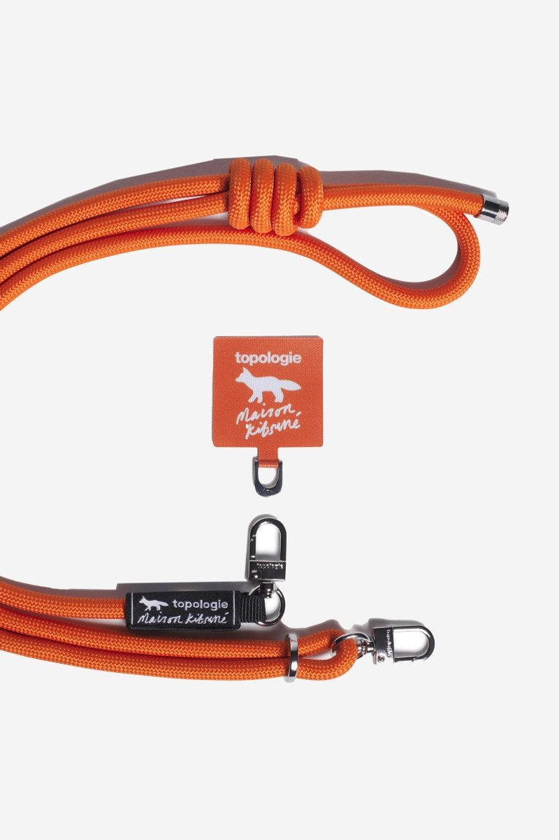 Maison Kitsuné MAISON KITSUNE X TOPOLOGIE PHONE STRAP ADAPTER outlook
