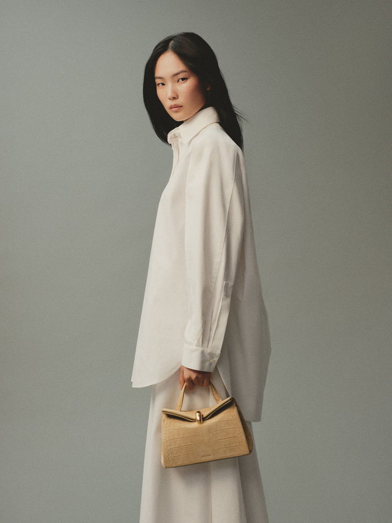 JACQUEMUS The small Valérie outlook