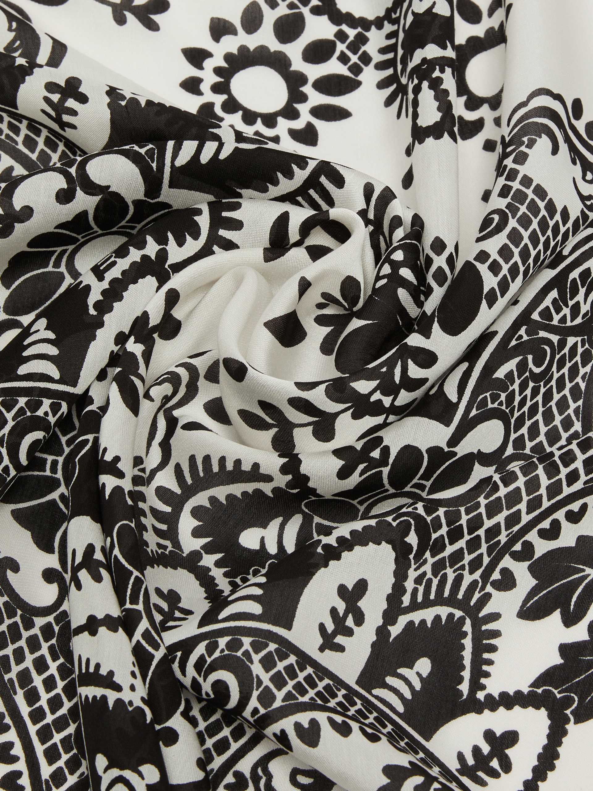 SARONG Modal and printed silk shawl - 3