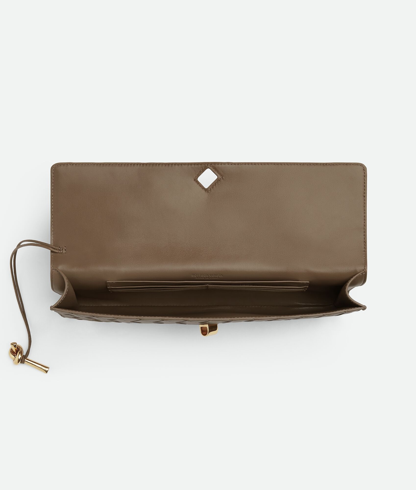 Bottega Veneta Andiamo Clutch | REVERSIBLE