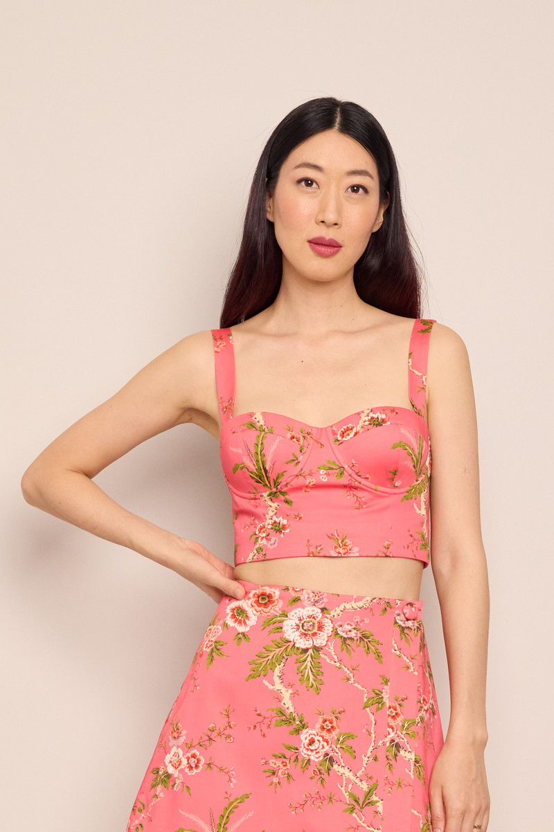 Cara Cara Claudine Top
The Most Fabulous Fit! Pairs With The Matching Pant Or Denim outlook