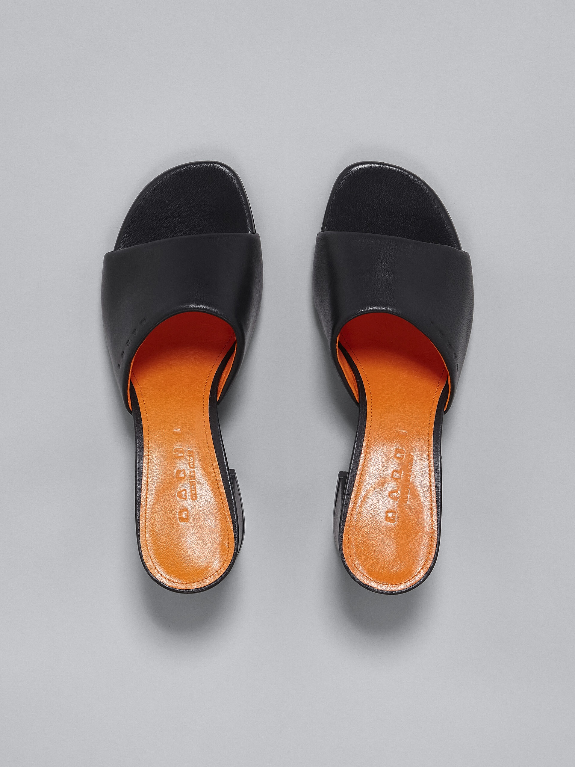 BLACK LEATHER SANDAL - 4