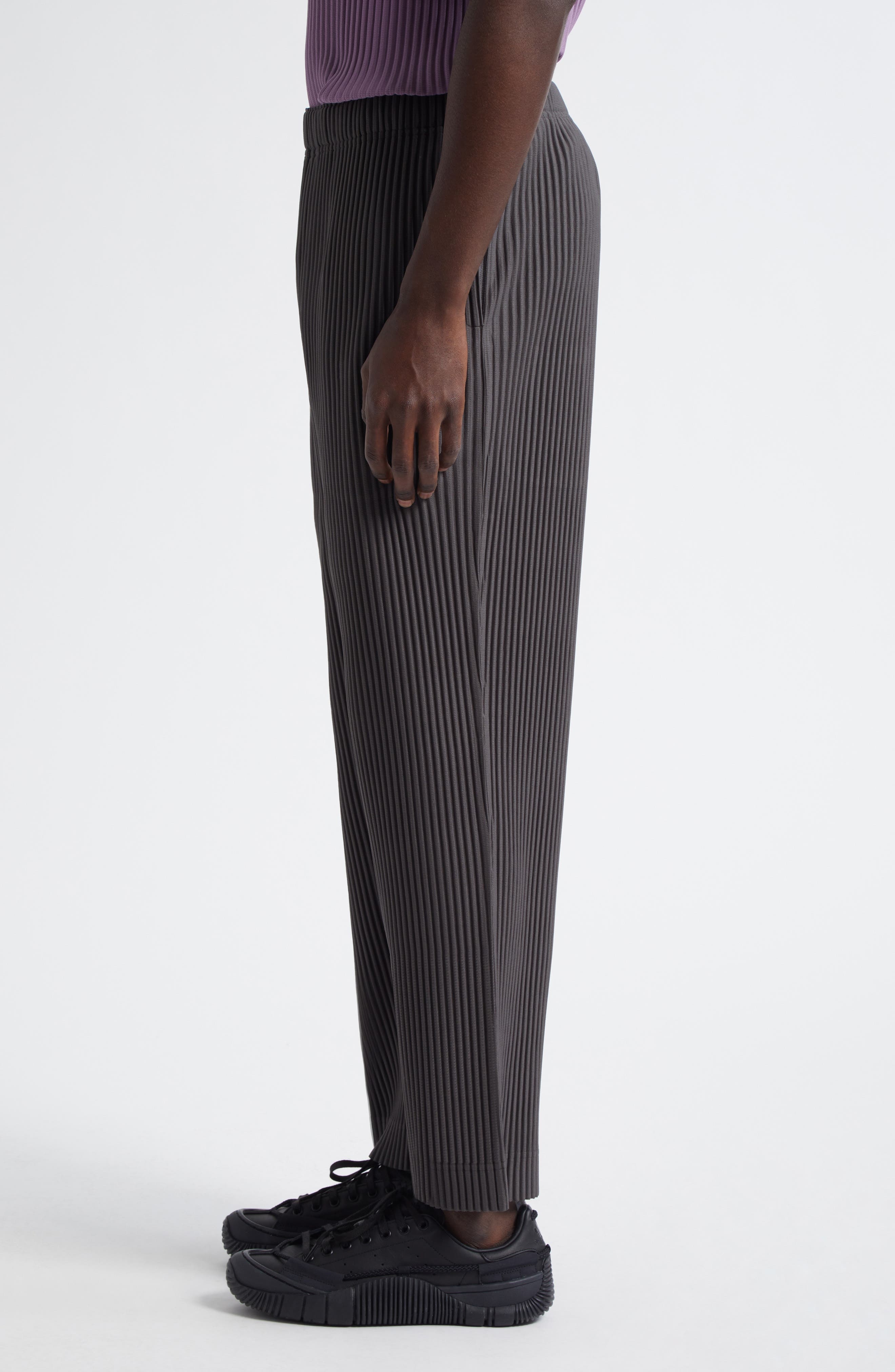 Homme Plissé Issey Miyake Monthly Colors March Pleated Straight Leg Pants in Charcoal Gray at Nordst - 4
