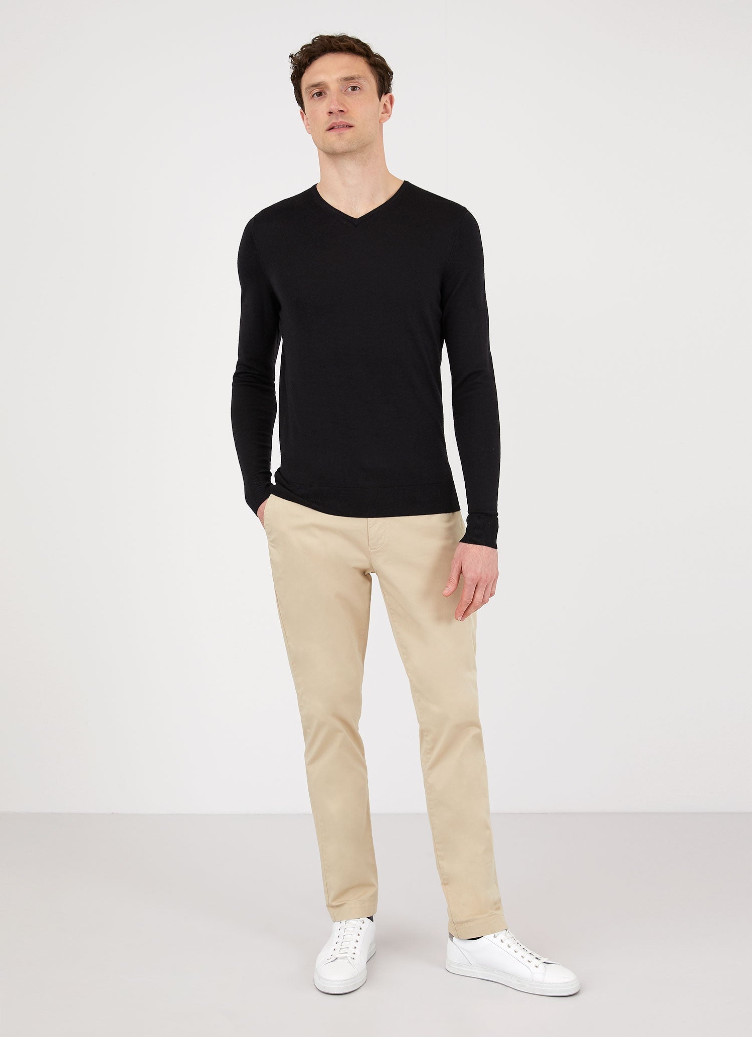 Merino V Neck Jumper - 3