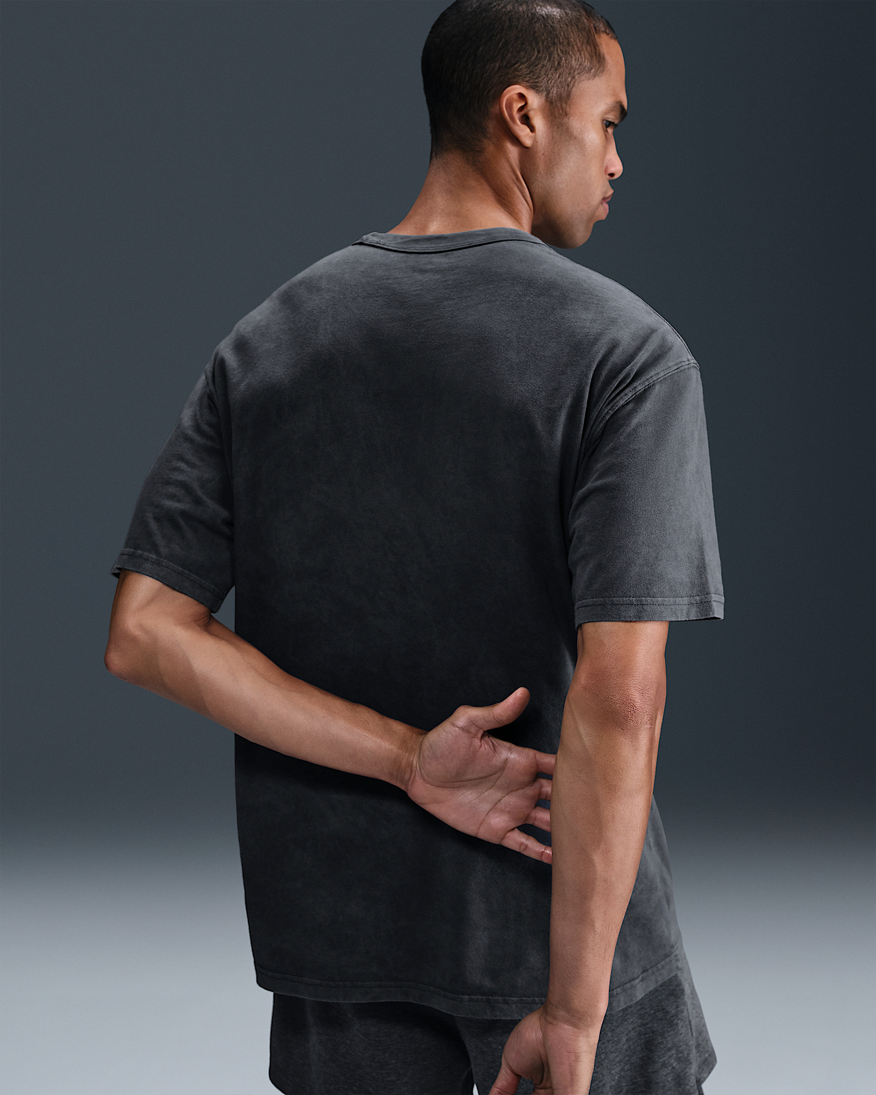Nike Men's Max90 Fitness T-Shirt - 2