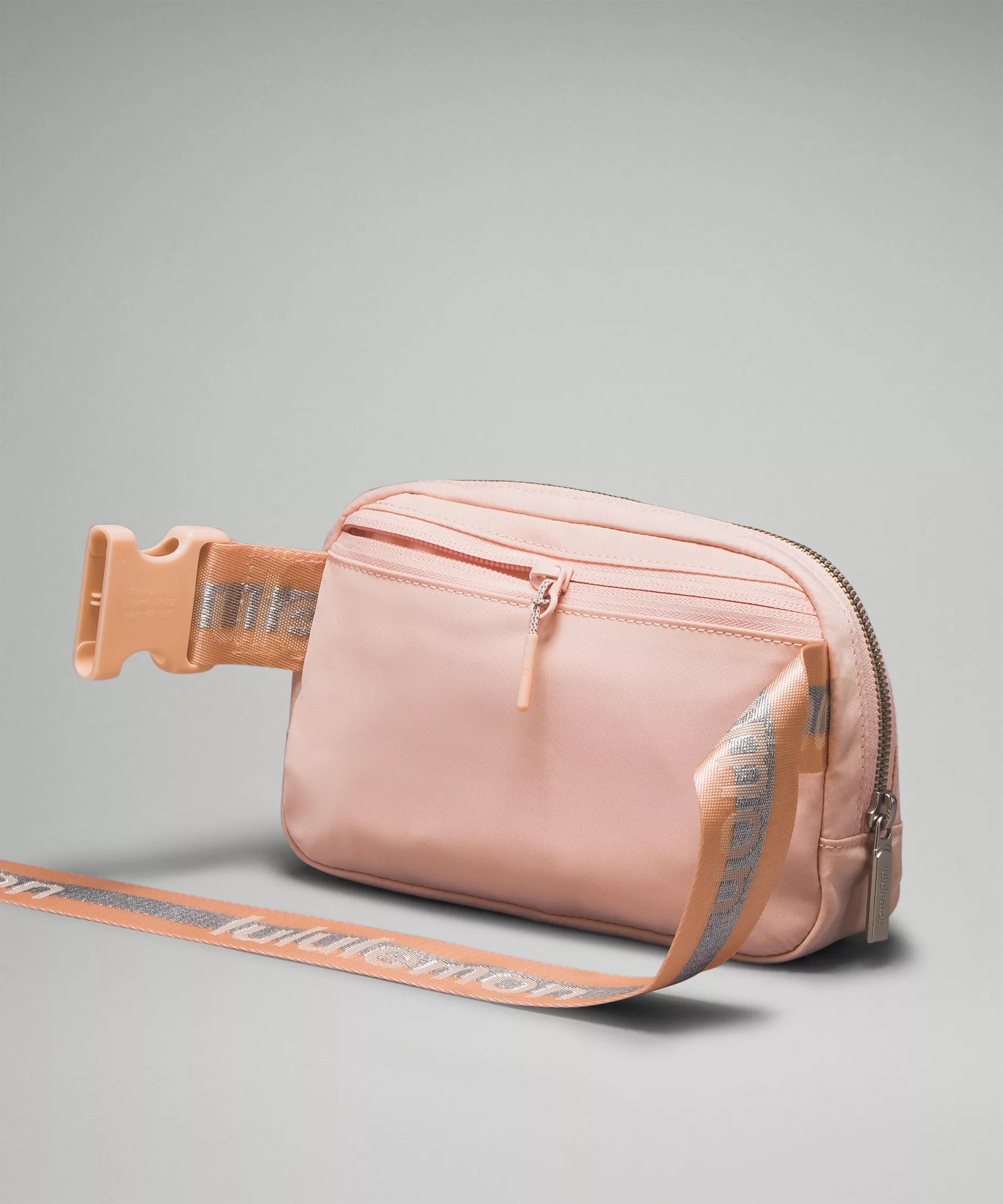 Everywhere Belt Bag 1L - 4