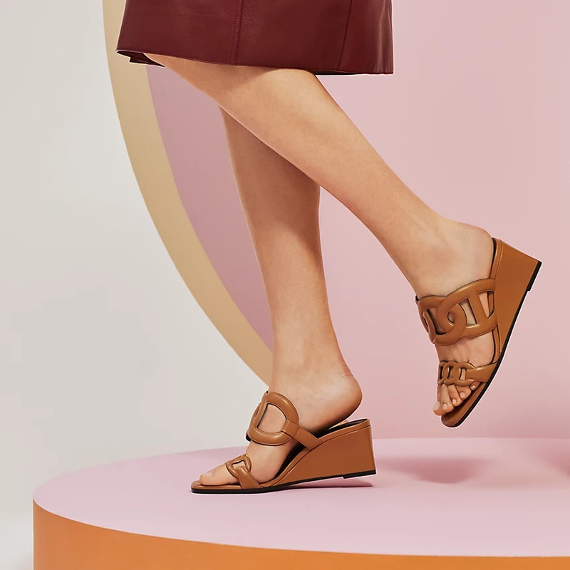 Hermès Figari 55 sandal outlook